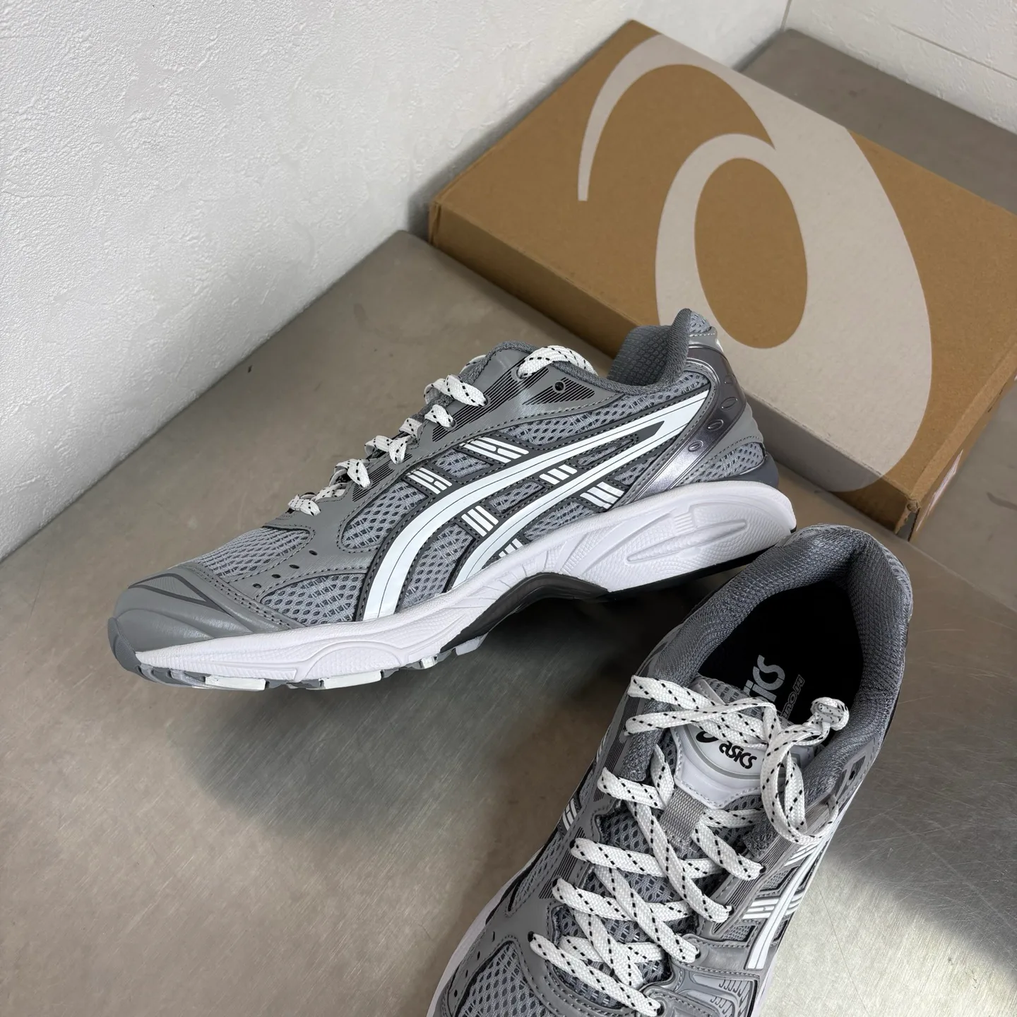 Кроссовки Женские Asics 18744170