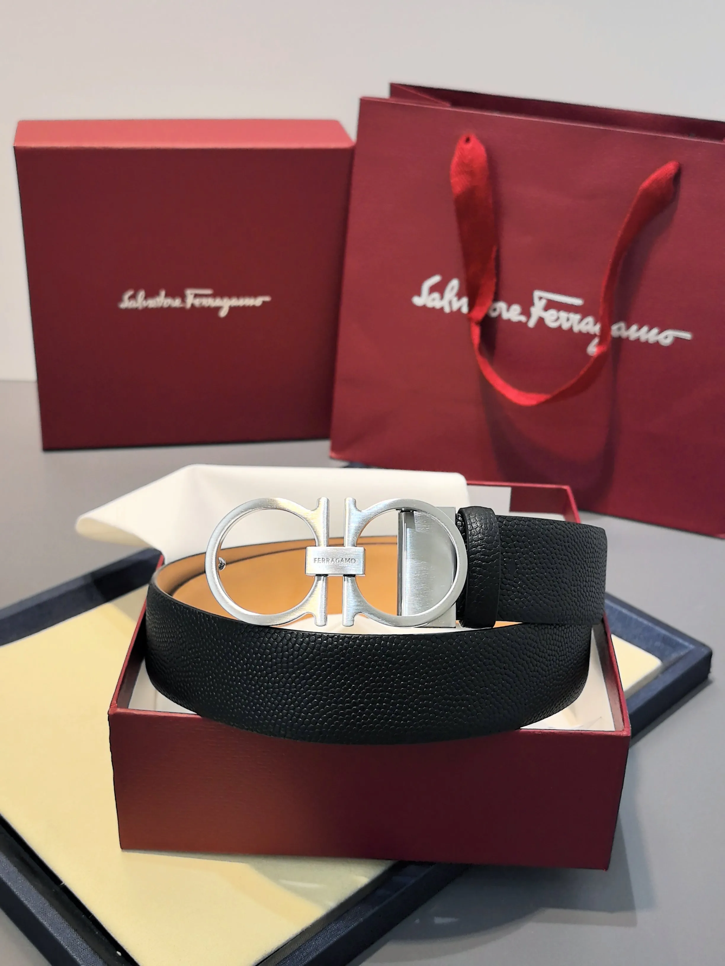 Ремни Gucci 420643