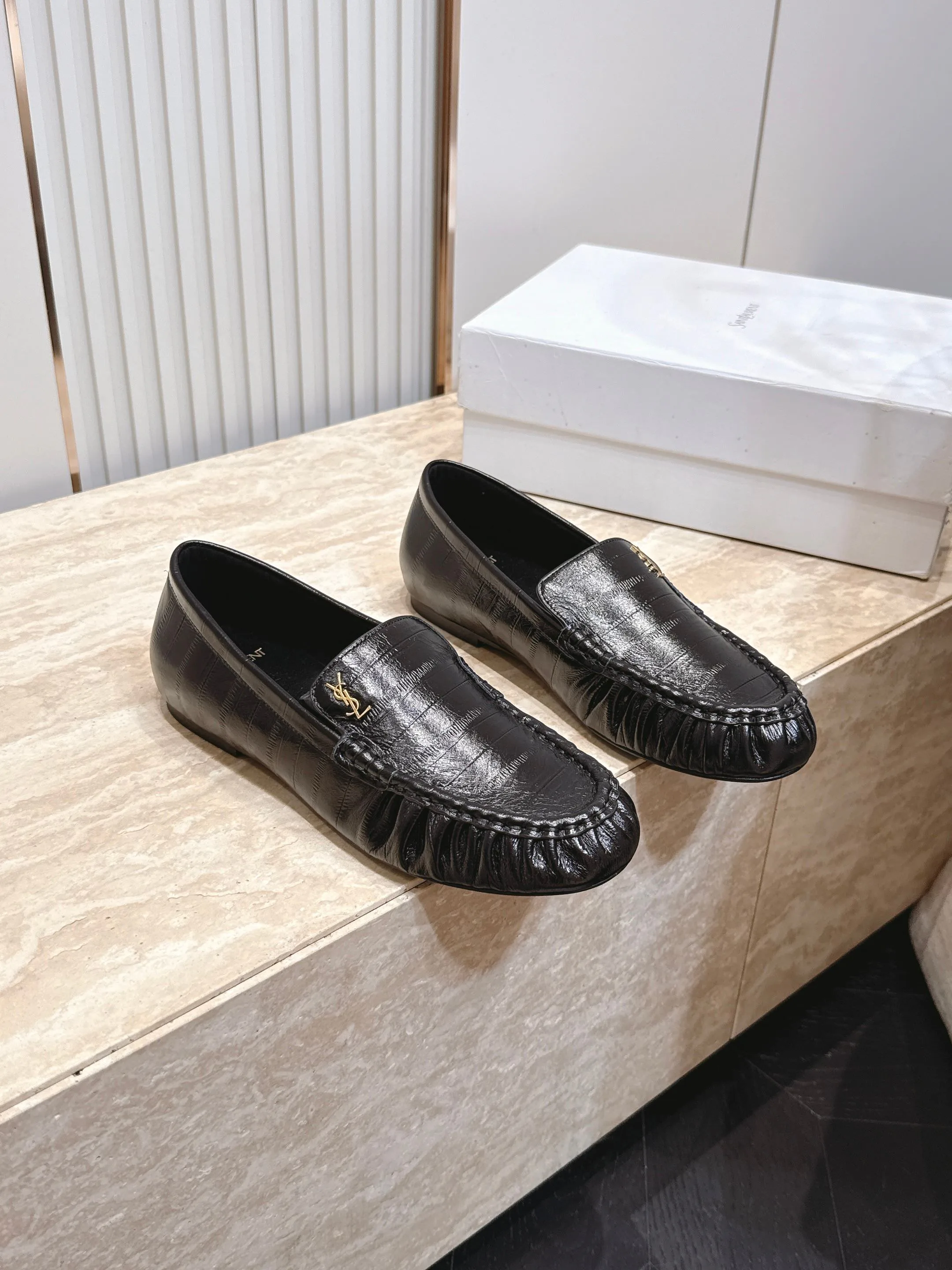 Лоферы И Мокасины Женские Saint Laurent 17701327