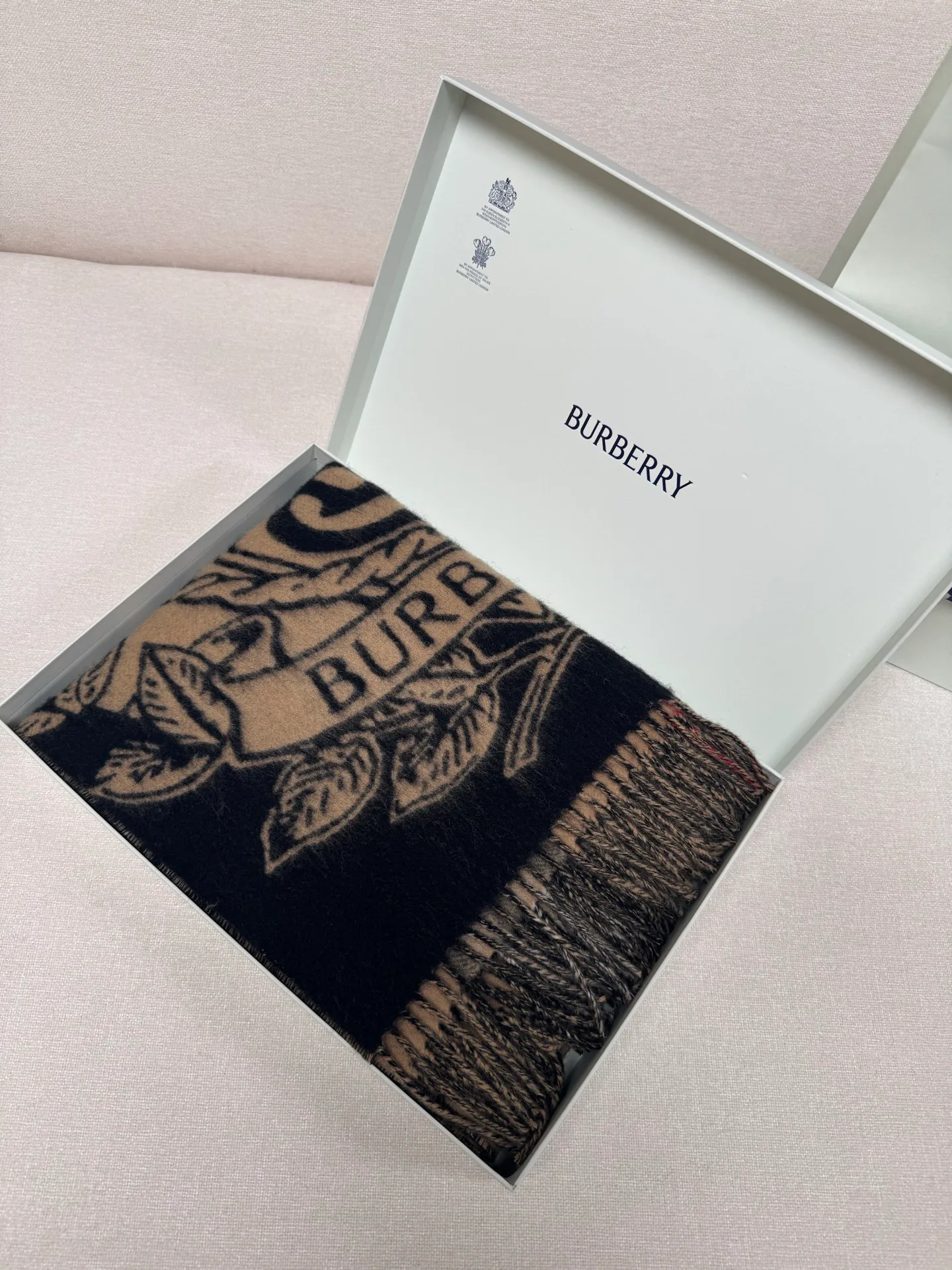 Шарфы Burberry 351357