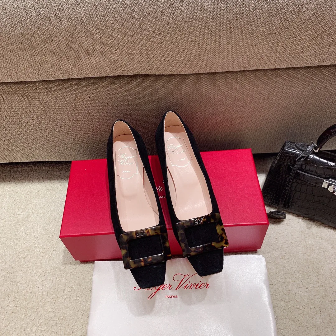 Туфли Женские Roger Vivier 17550732