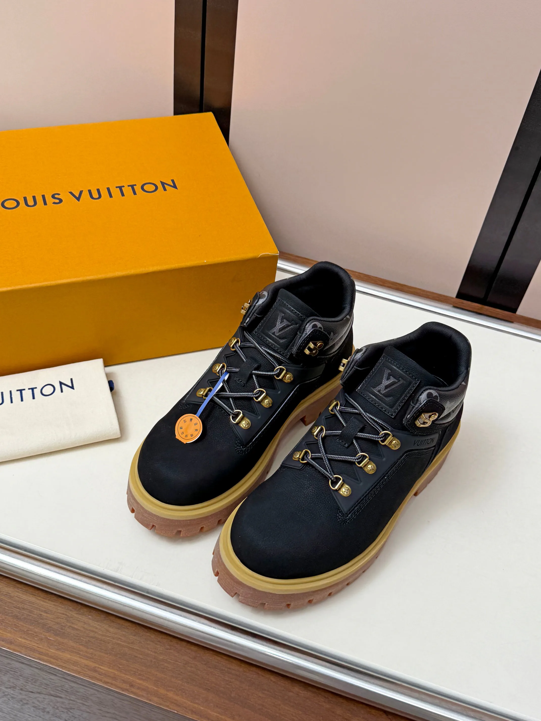 Ботинки Мужские Louis Vuitton 18417470