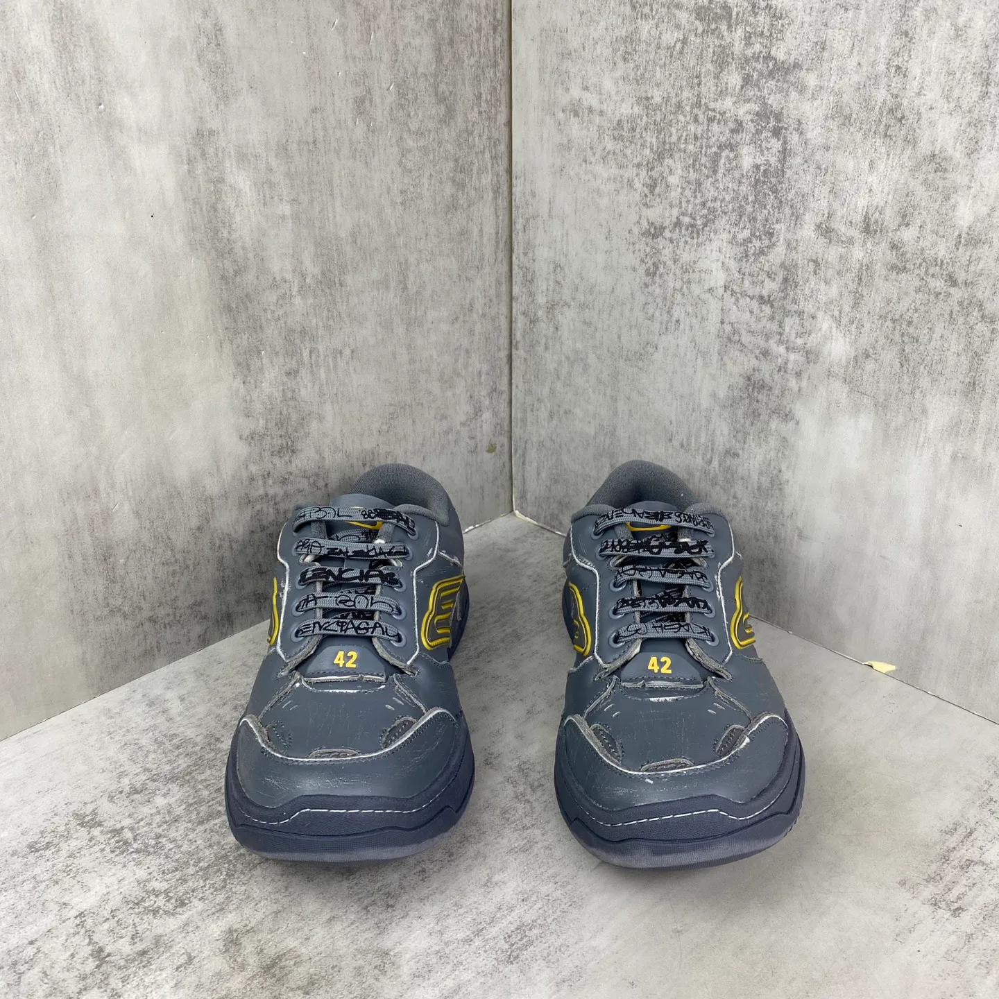 Кроссовки Женские Balenciaga 10247860