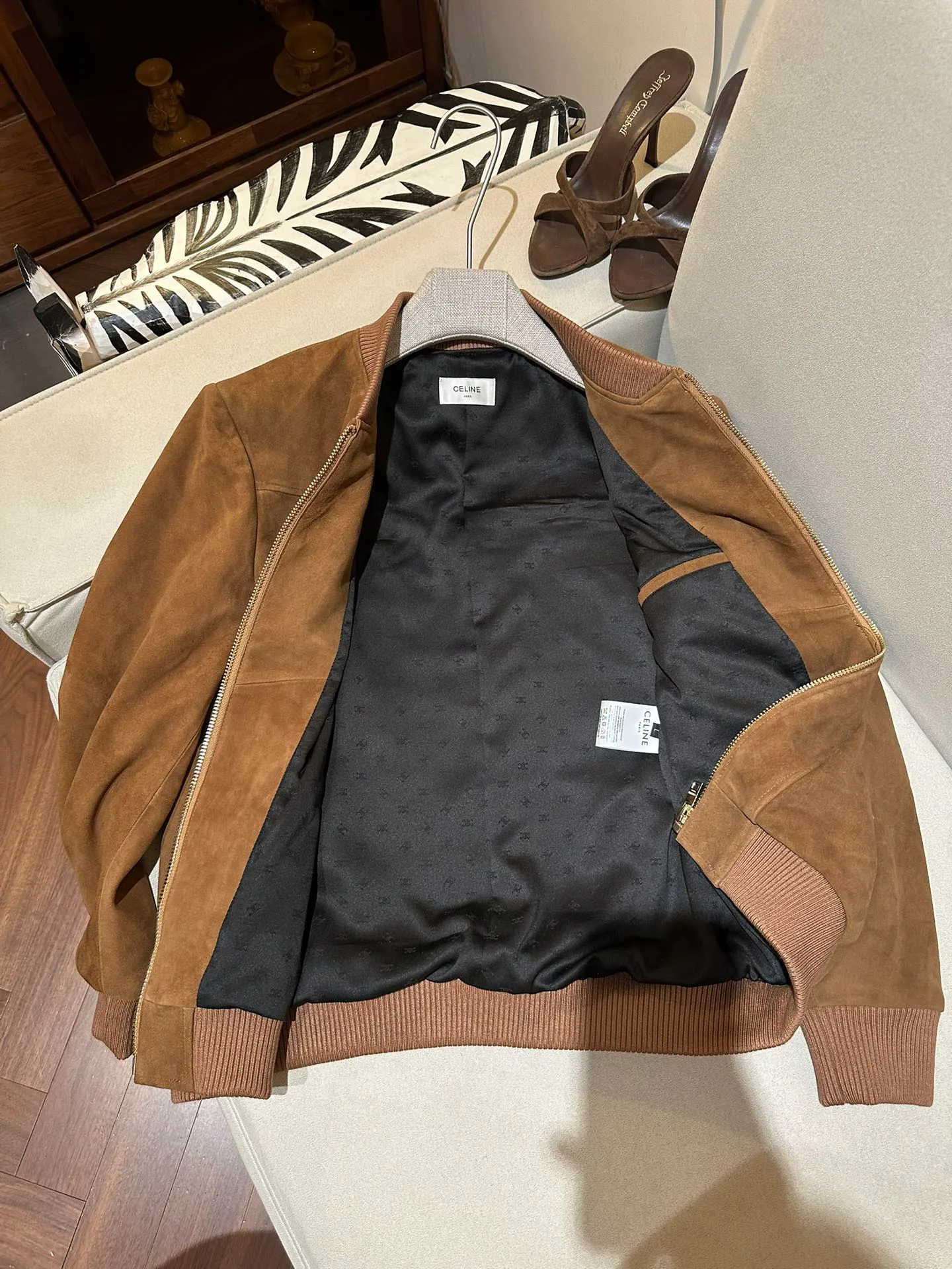 Кожаные Куртки И Дублёнки Женские Celine 13108251