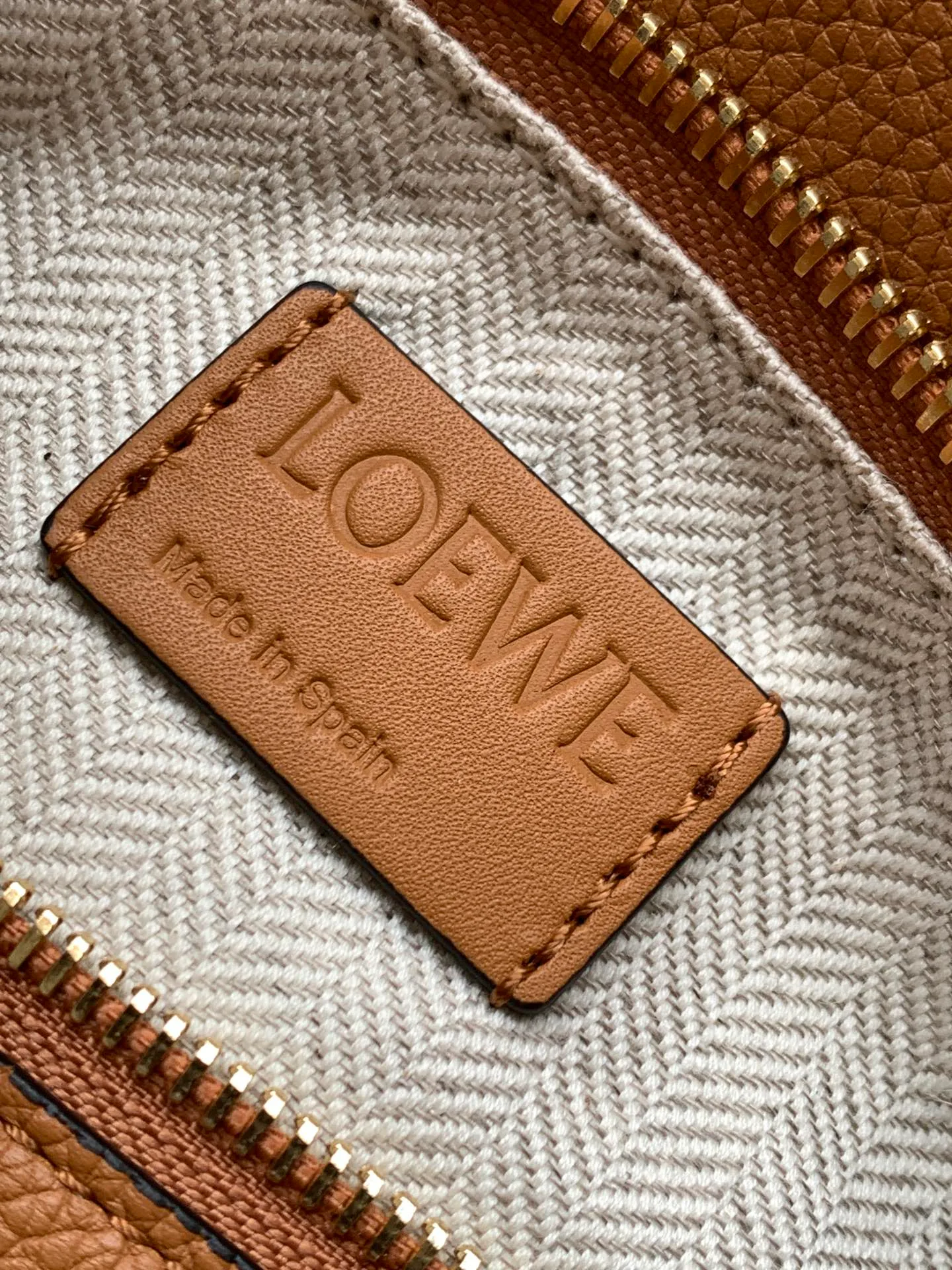 Классические Сумки Женские Loewe 11674569