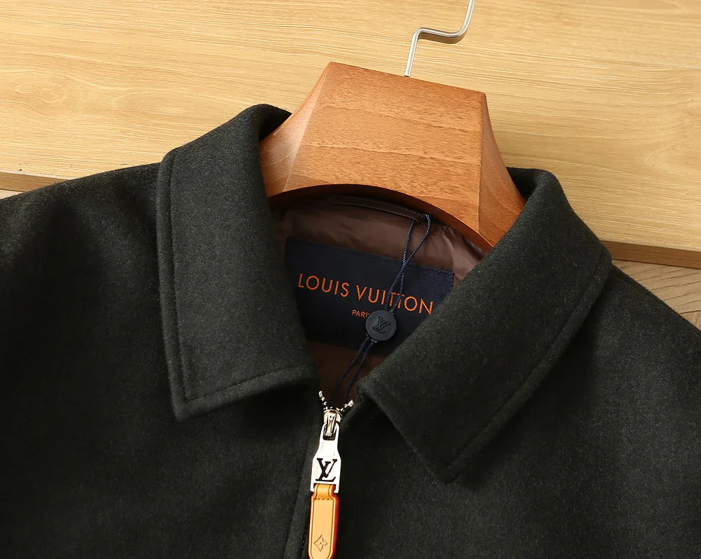 Куртки И Пуховики Мужские Louis Vuitton 17922609