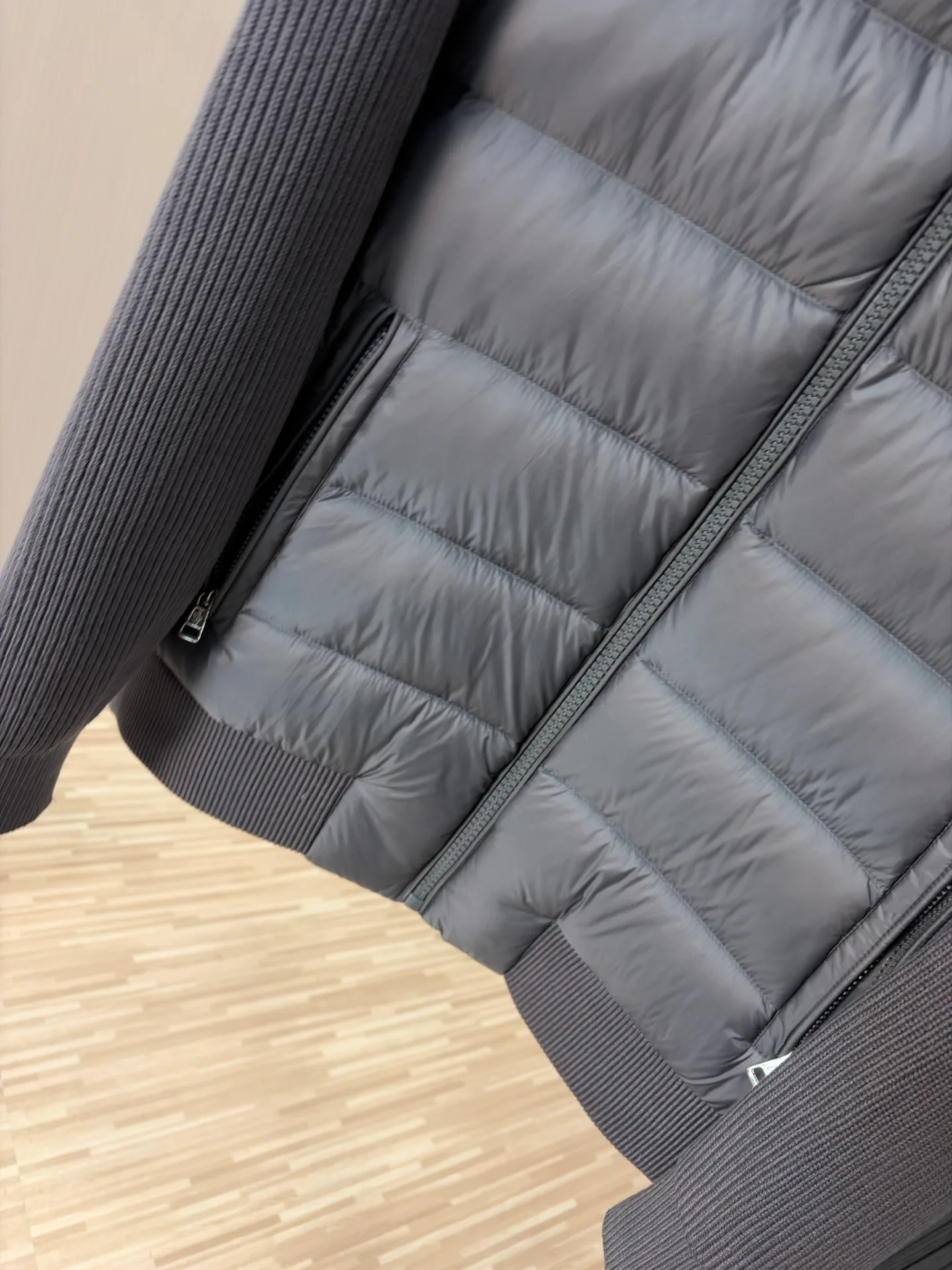 Куртки И Пуховики Женские Moncler 18391738