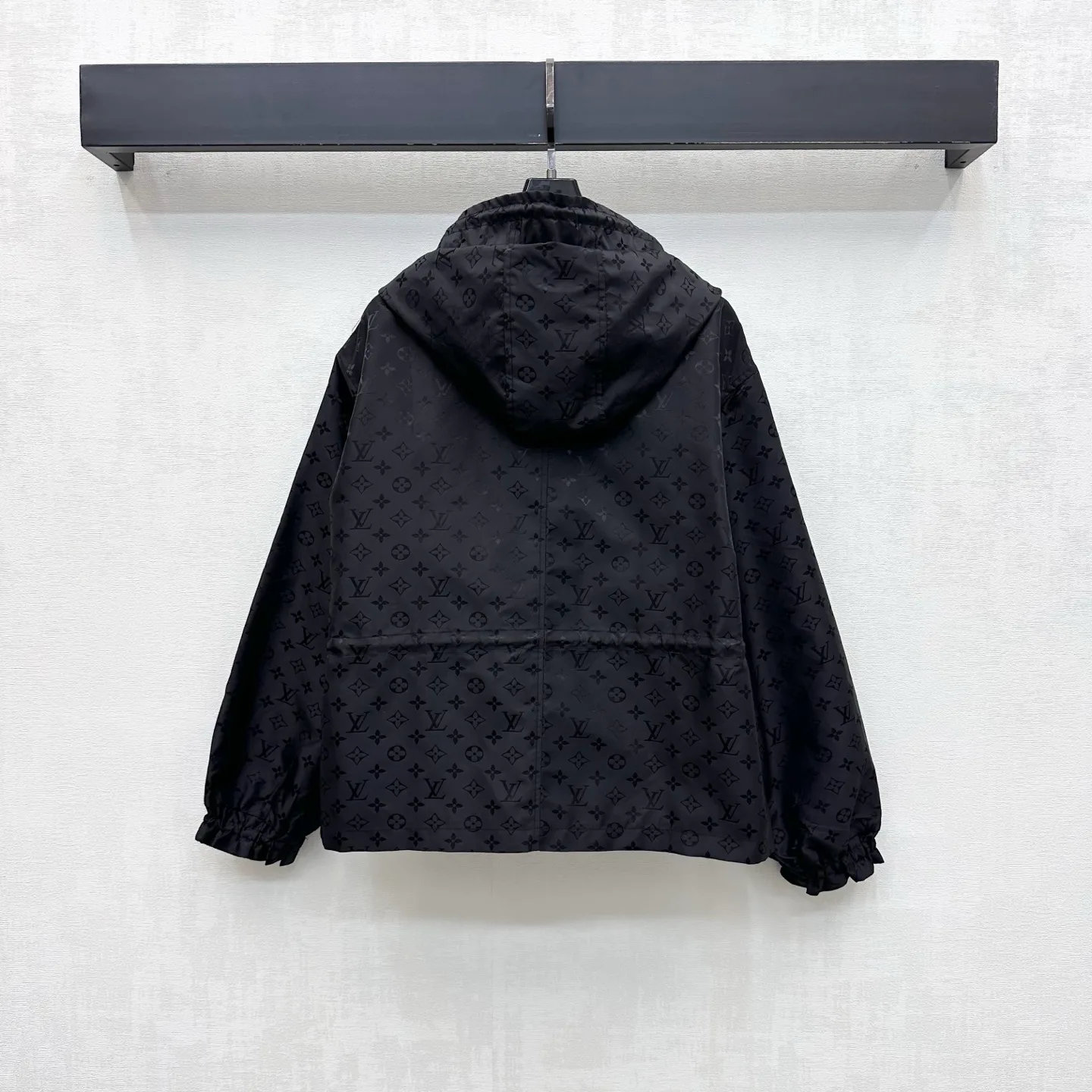 Куртки И Пуховики Женские Louis Vuitton 18131250