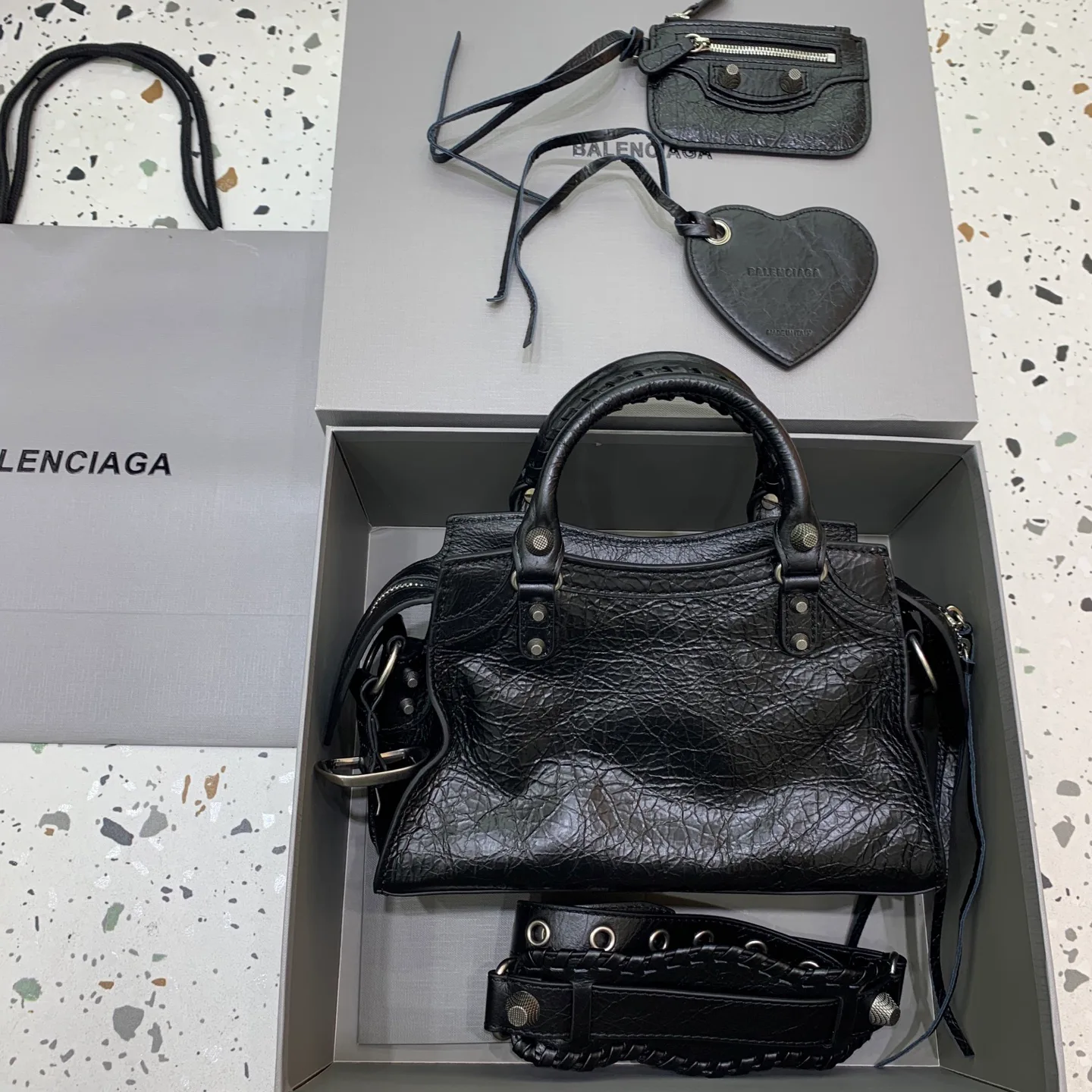 Классические Сумки Женские Balenciaga 17801584