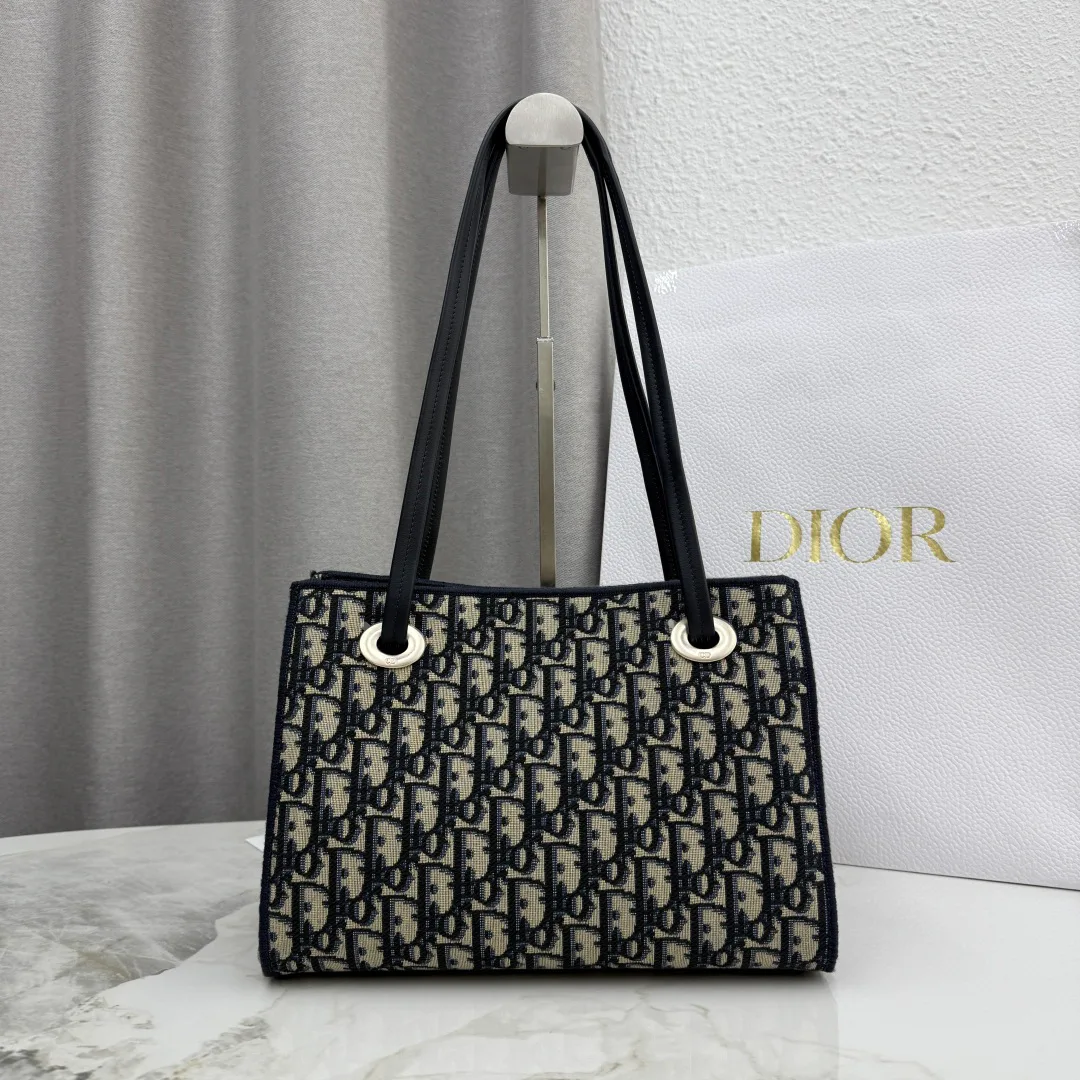 Классические Сумки Женские Christian Dior 11905745