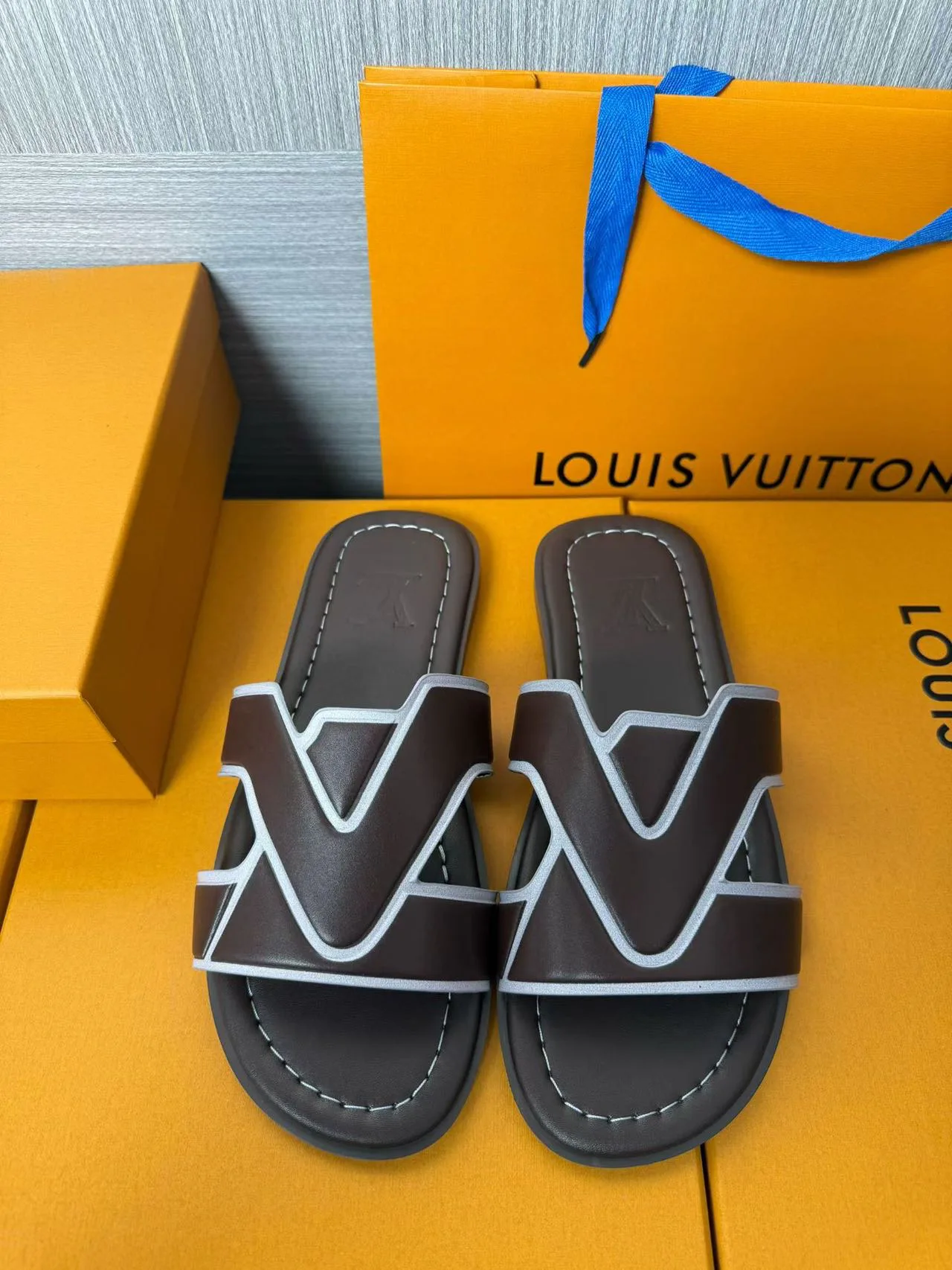 Шлепанцы Женские Louis Vuitton 1845027