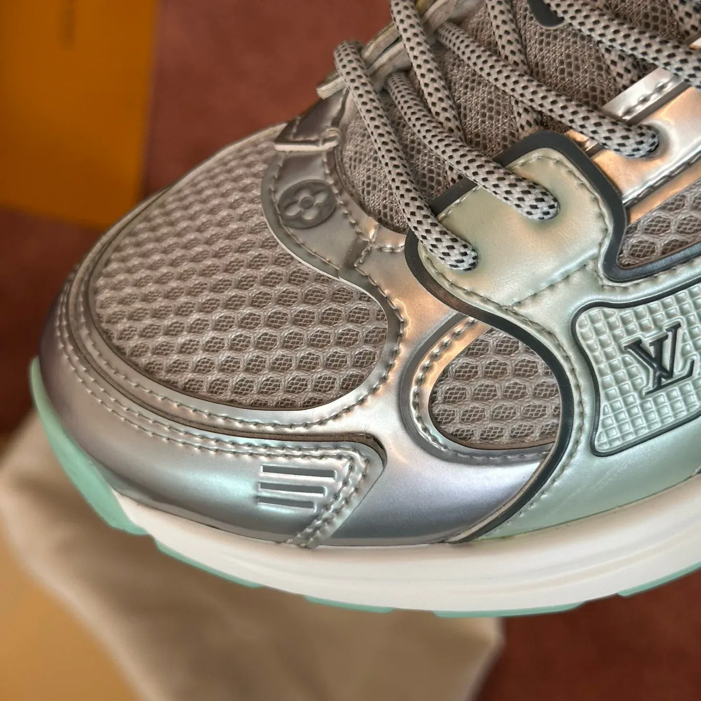 Кроссовки Женские Louis Vuitton 365095