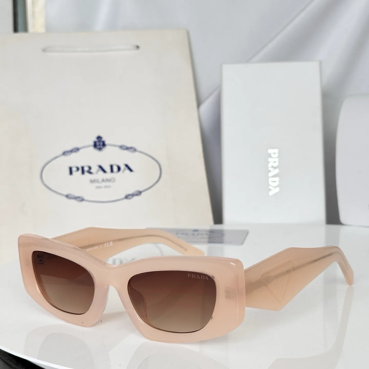 Очки Prada 17633230