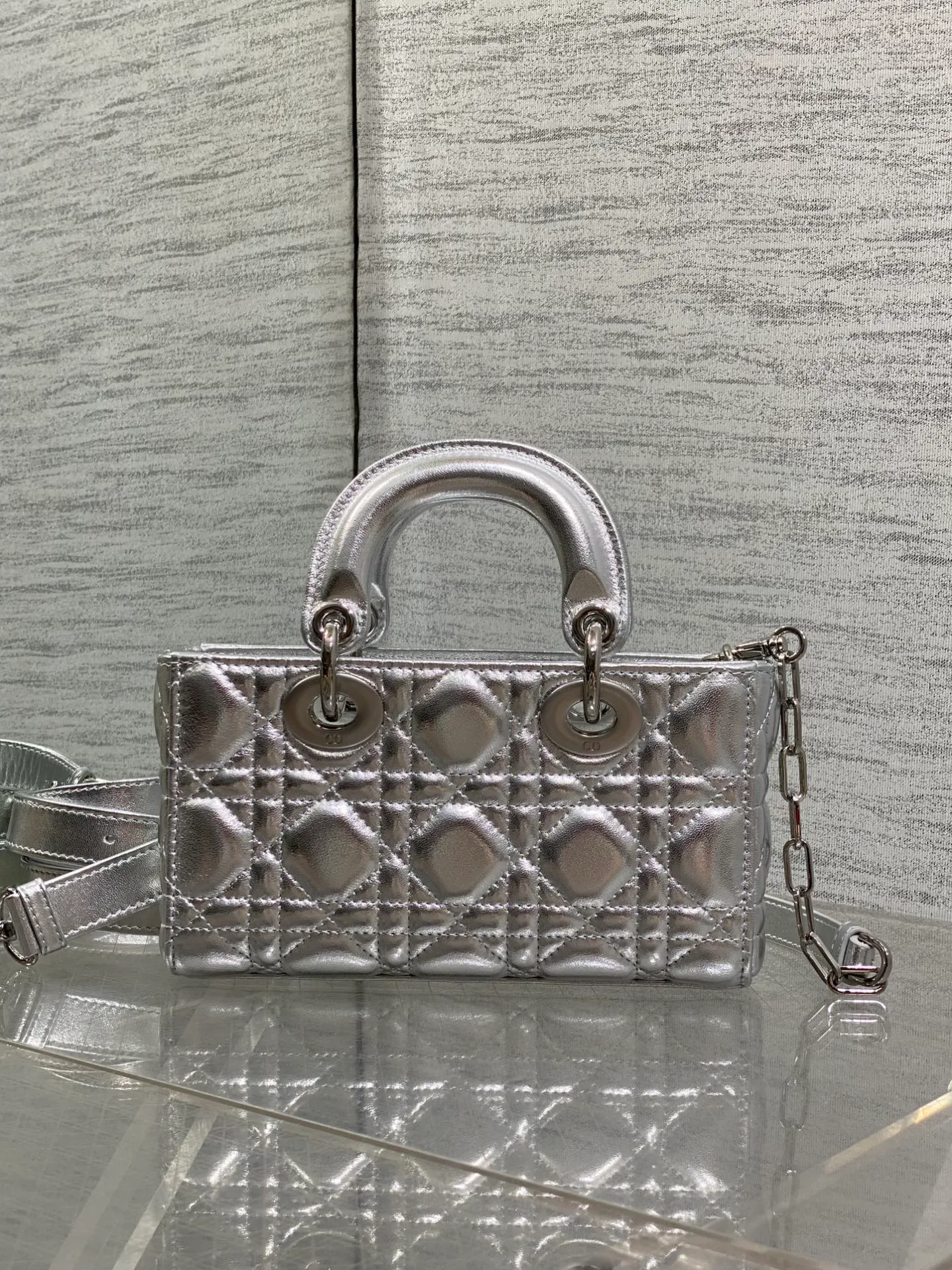 Классические Сумки Женские Christian Dior 17601491