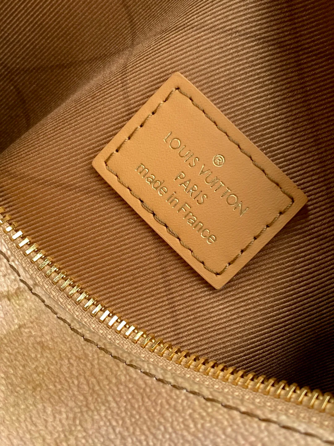 Классические Сумки Женские Louis Vuitton 1611927