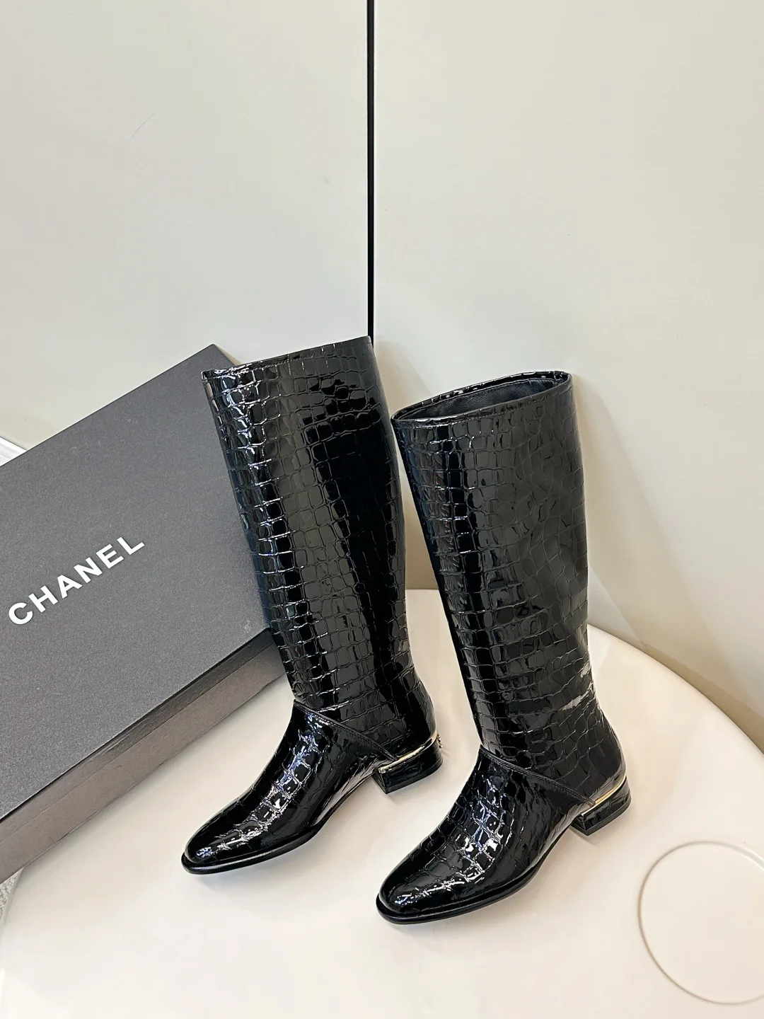 Сапоги Женские Chanel 18139536