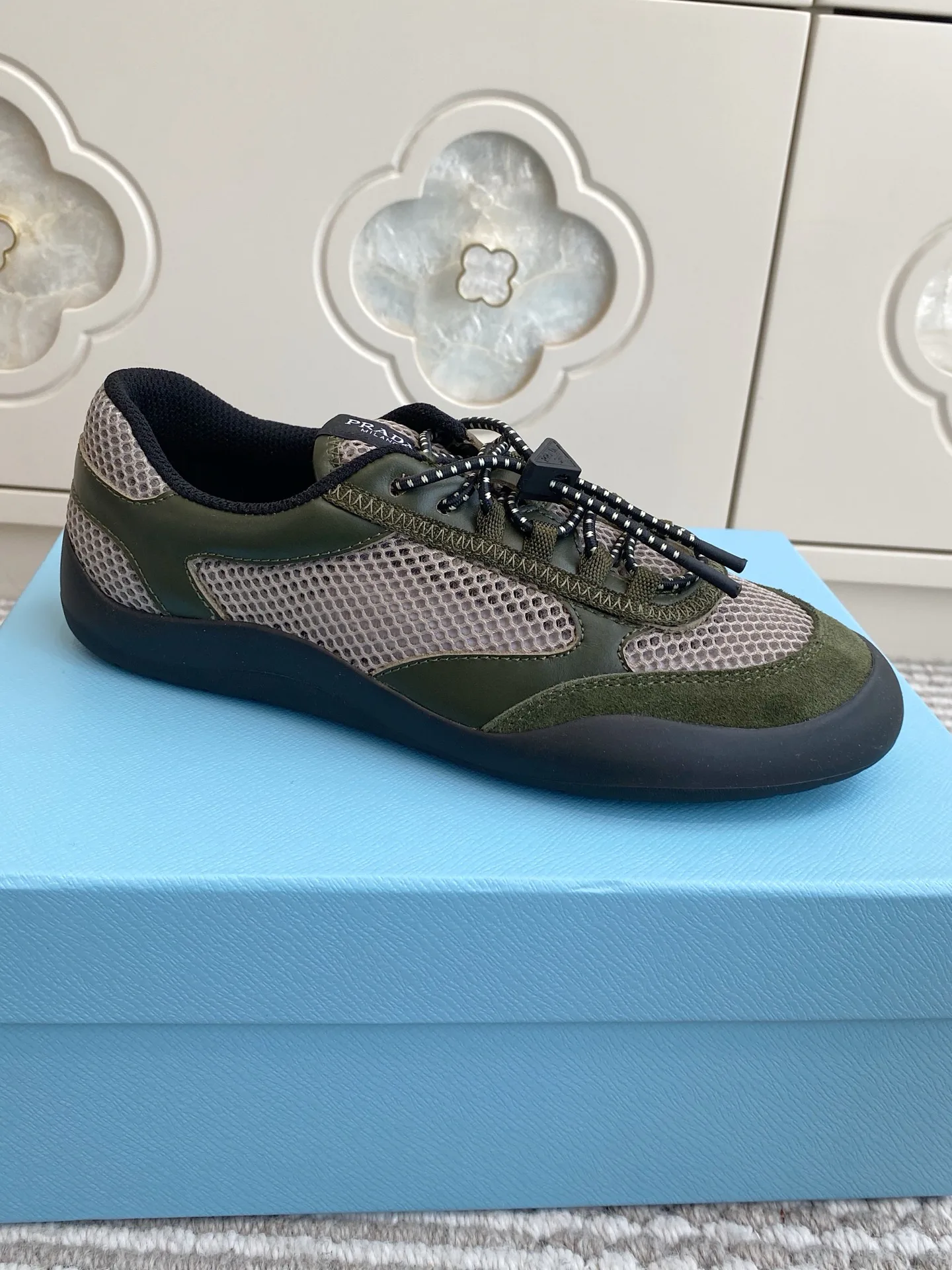 Кроссовки Женские Prada 13239501