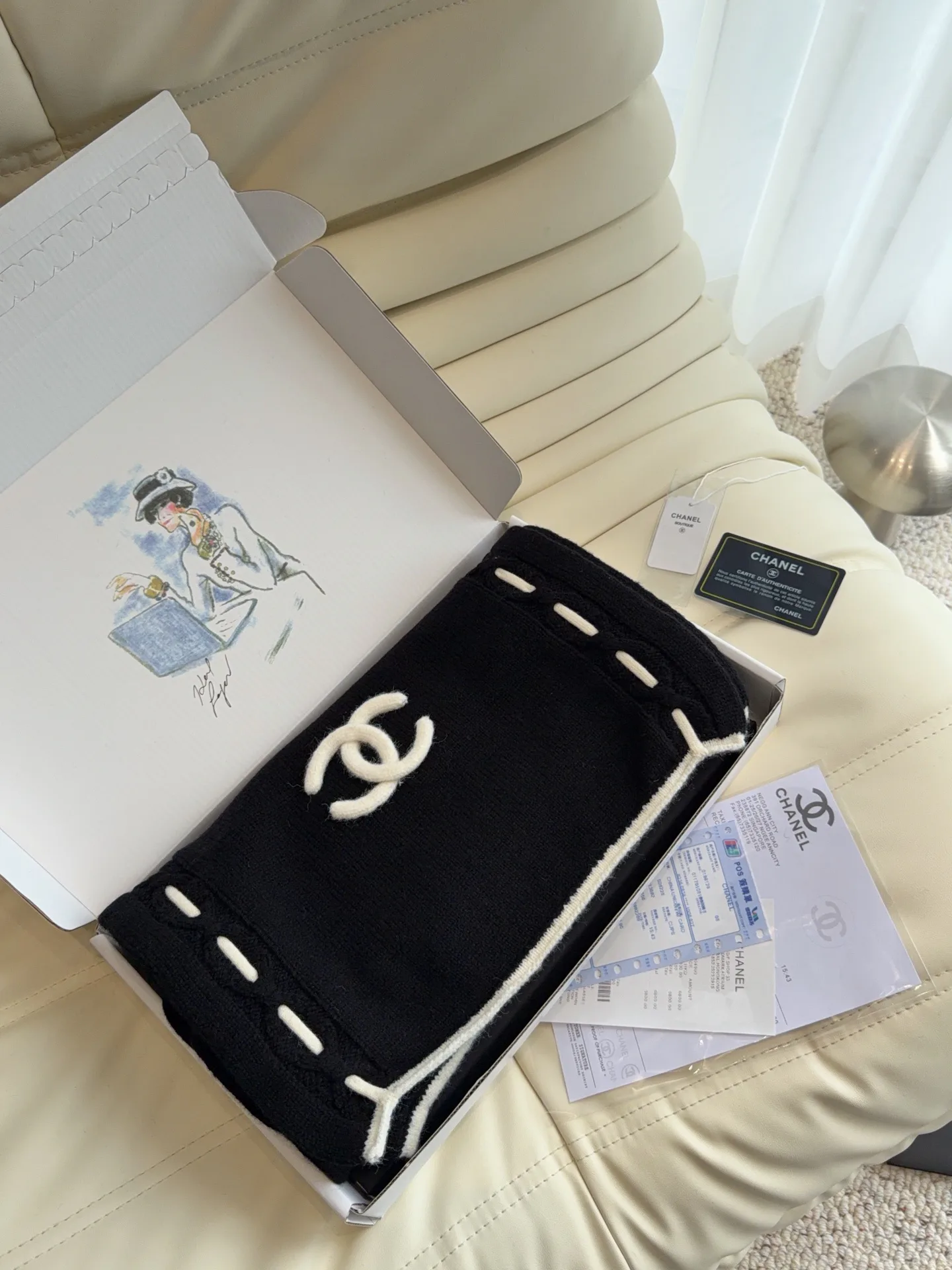Шарфы Chanel 18105409