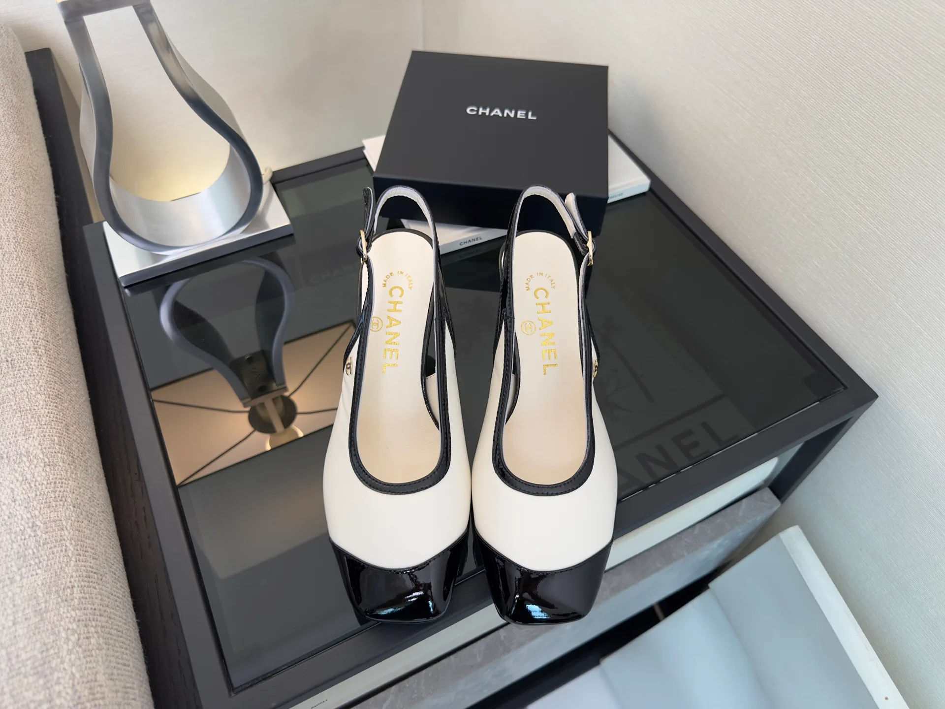 Туфли Женские Chanel 18107486