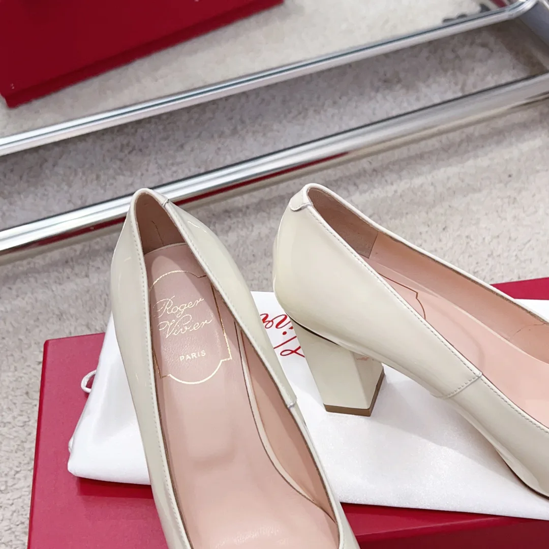 Туфли Женские Roger Vivier 17550726