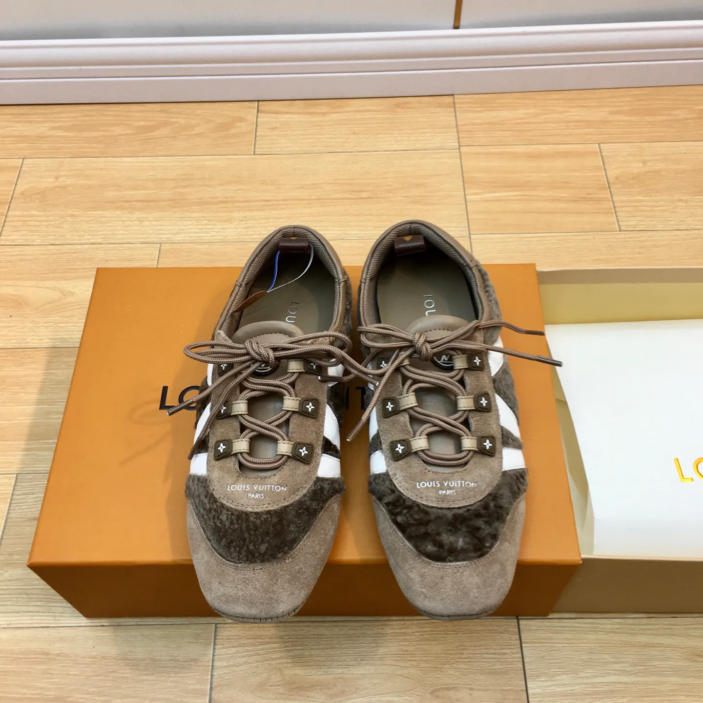 Кроссовки Женские Louis Vuitton 732222