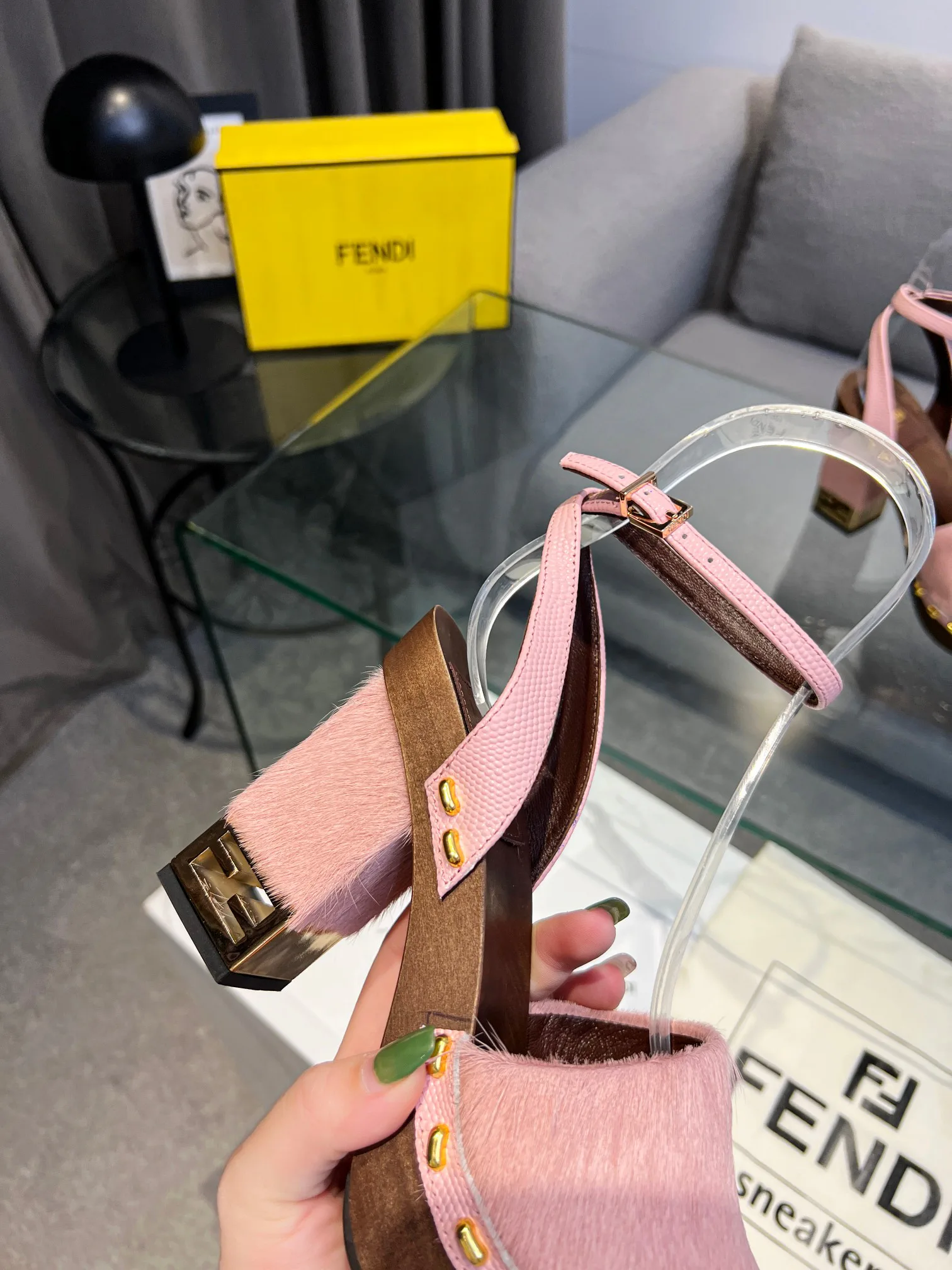 Туфли Женские Fendi 430577