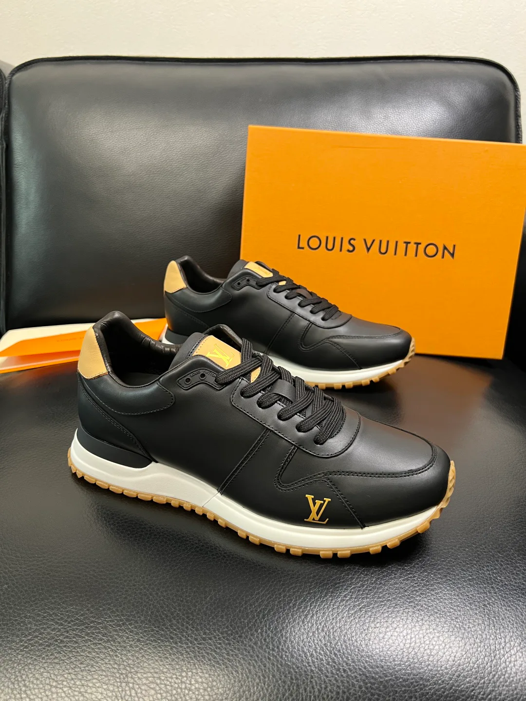 Кроссовки Мужские Louis Vuitton 1498268