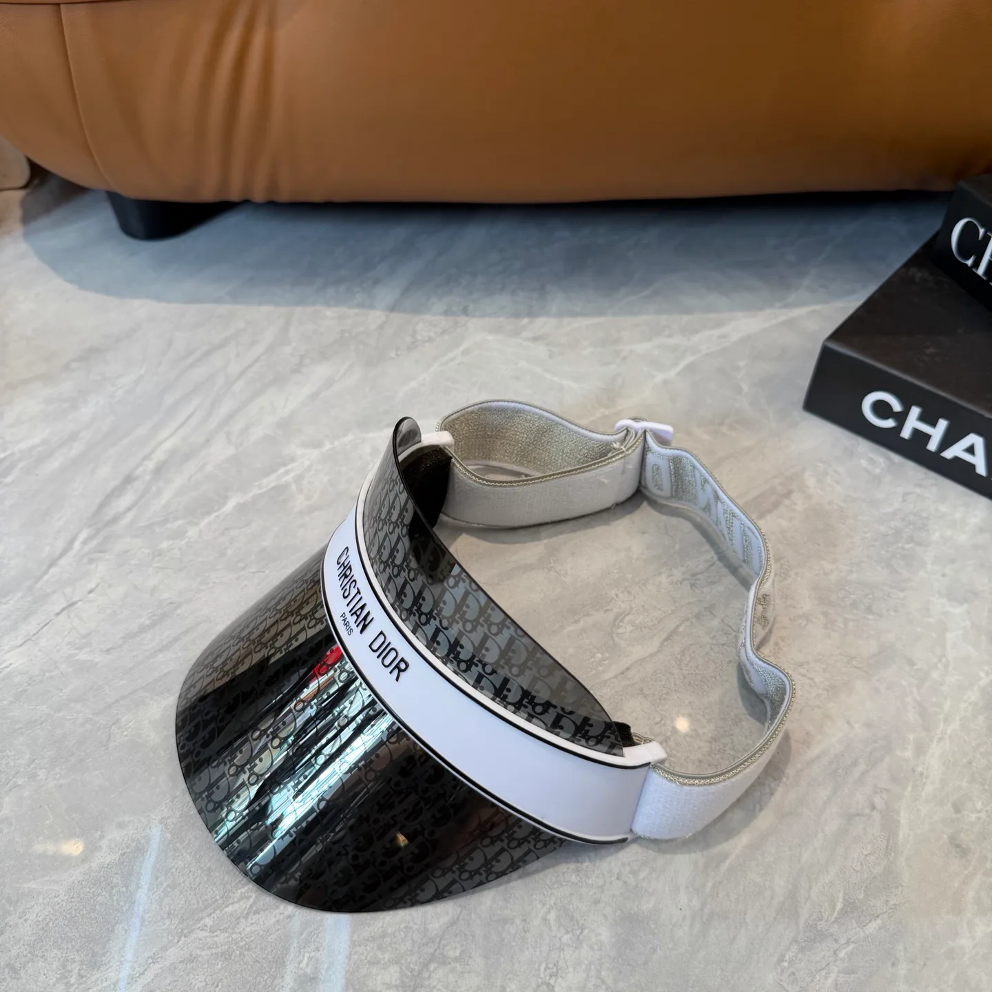 Головные Уборы Christian Dior 13294391
