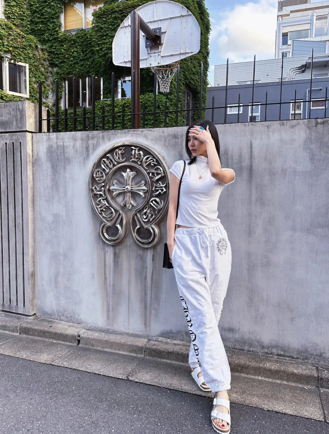 Брюки Женские Chrome Hearts 11188363