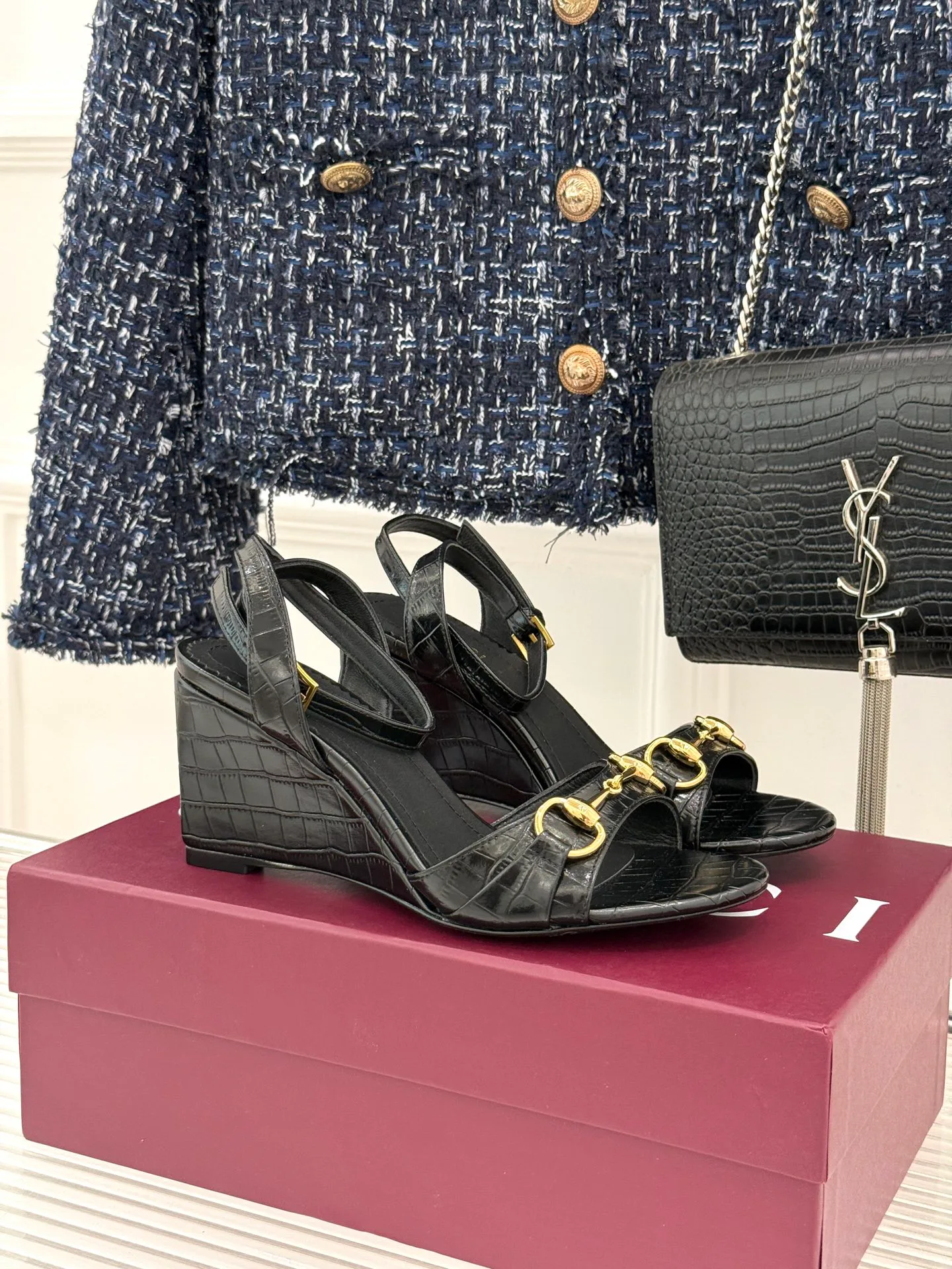 Босоножки Женские Gucci 18034507