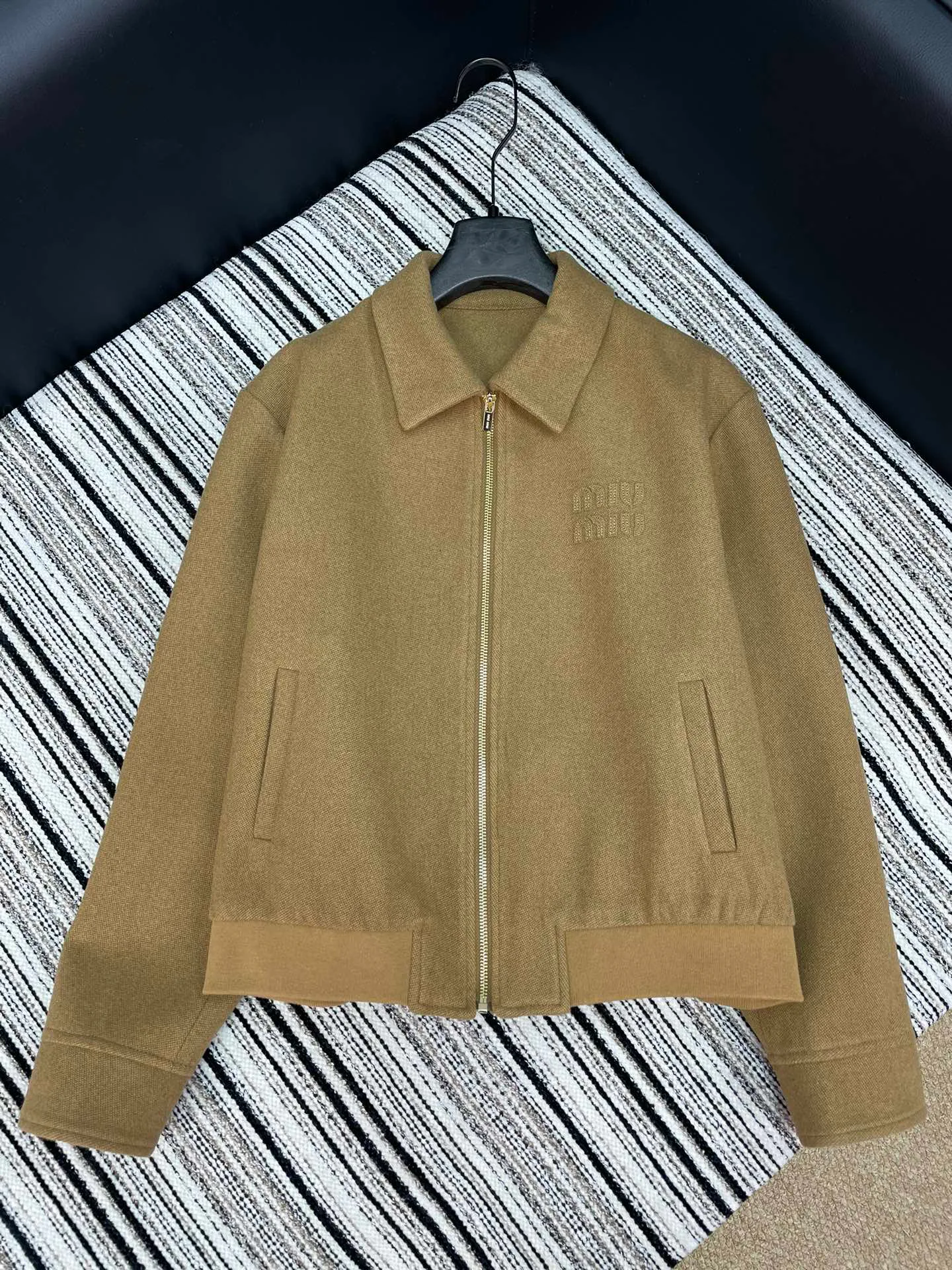 Куртки И Пуховики Женские Miu Miu 255681