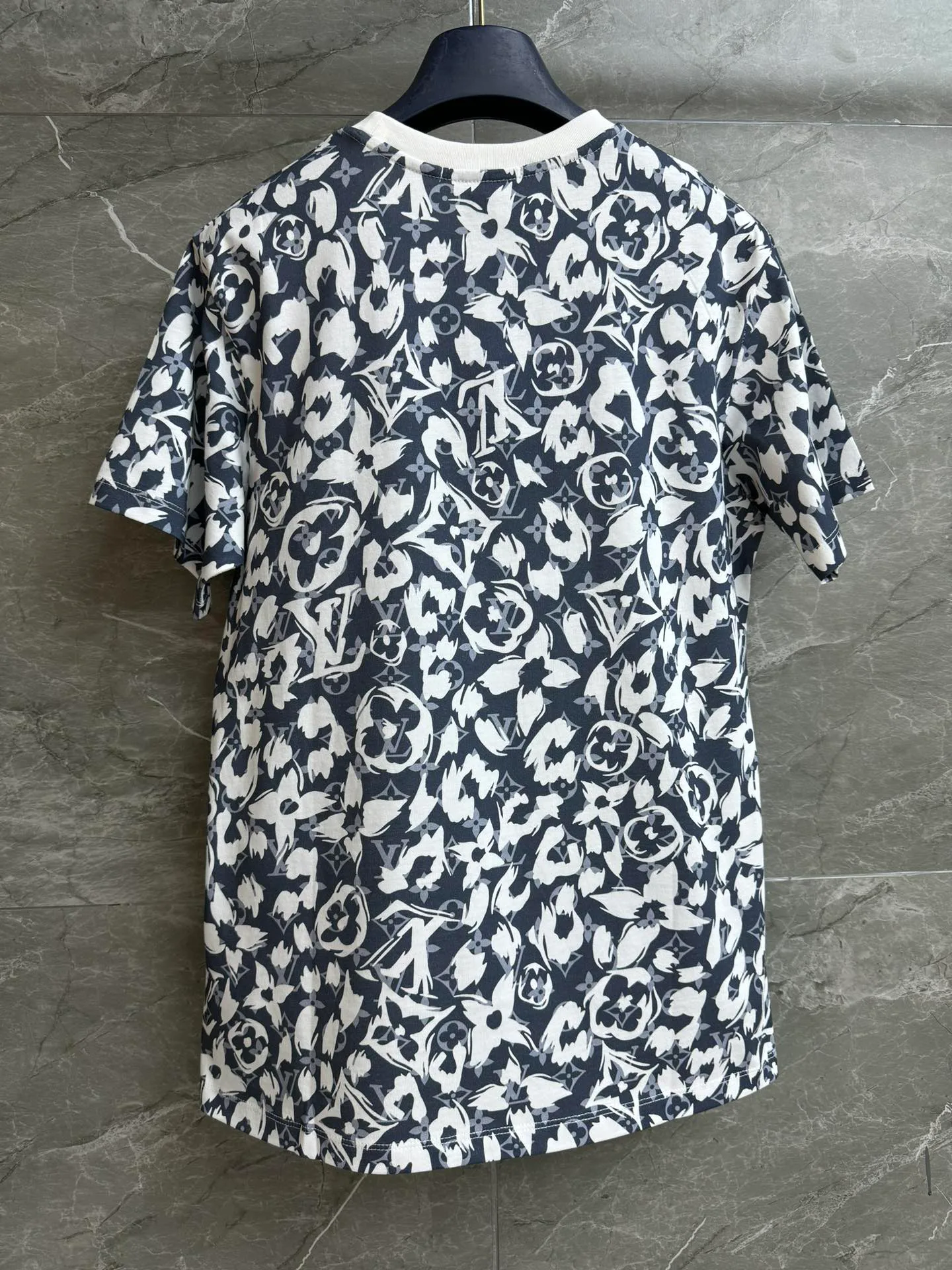 Футболки Женские Louis Vuitton 11337940