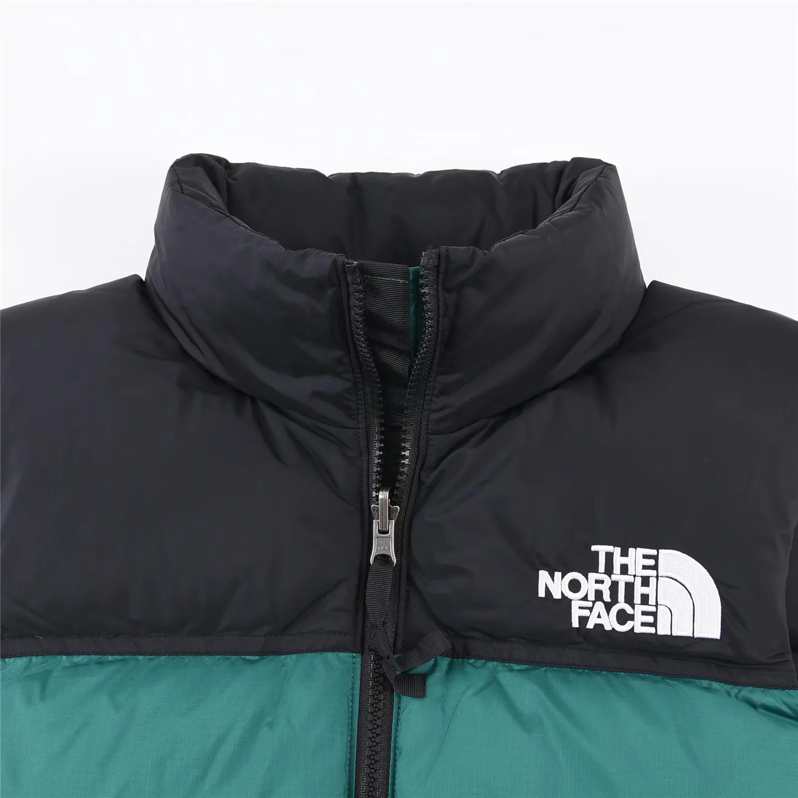 Жилеты Женские The North Face 19296957