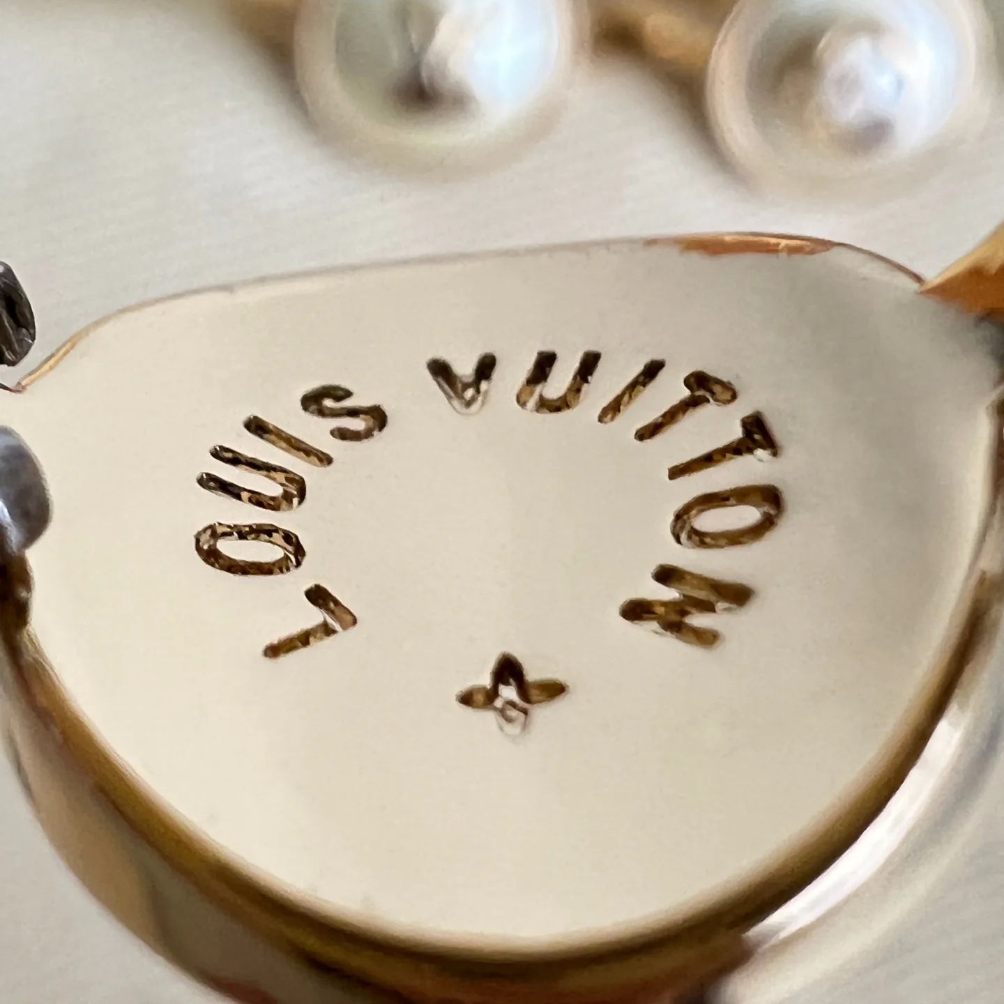 Бижутерия Louis Vuitton 17734046