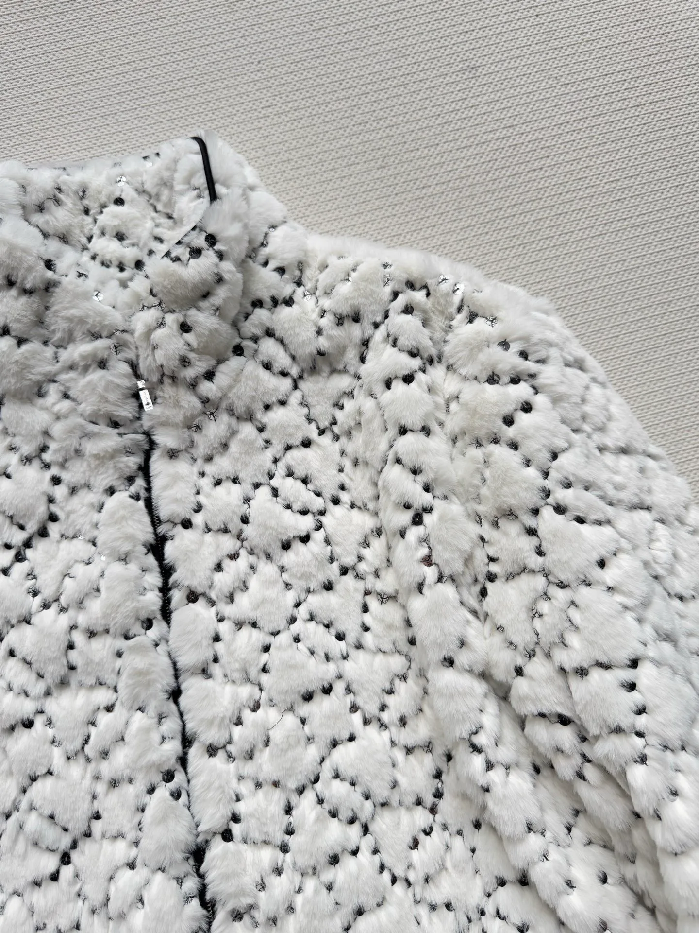 Куртки И Пуховики Женские Chanel 282239