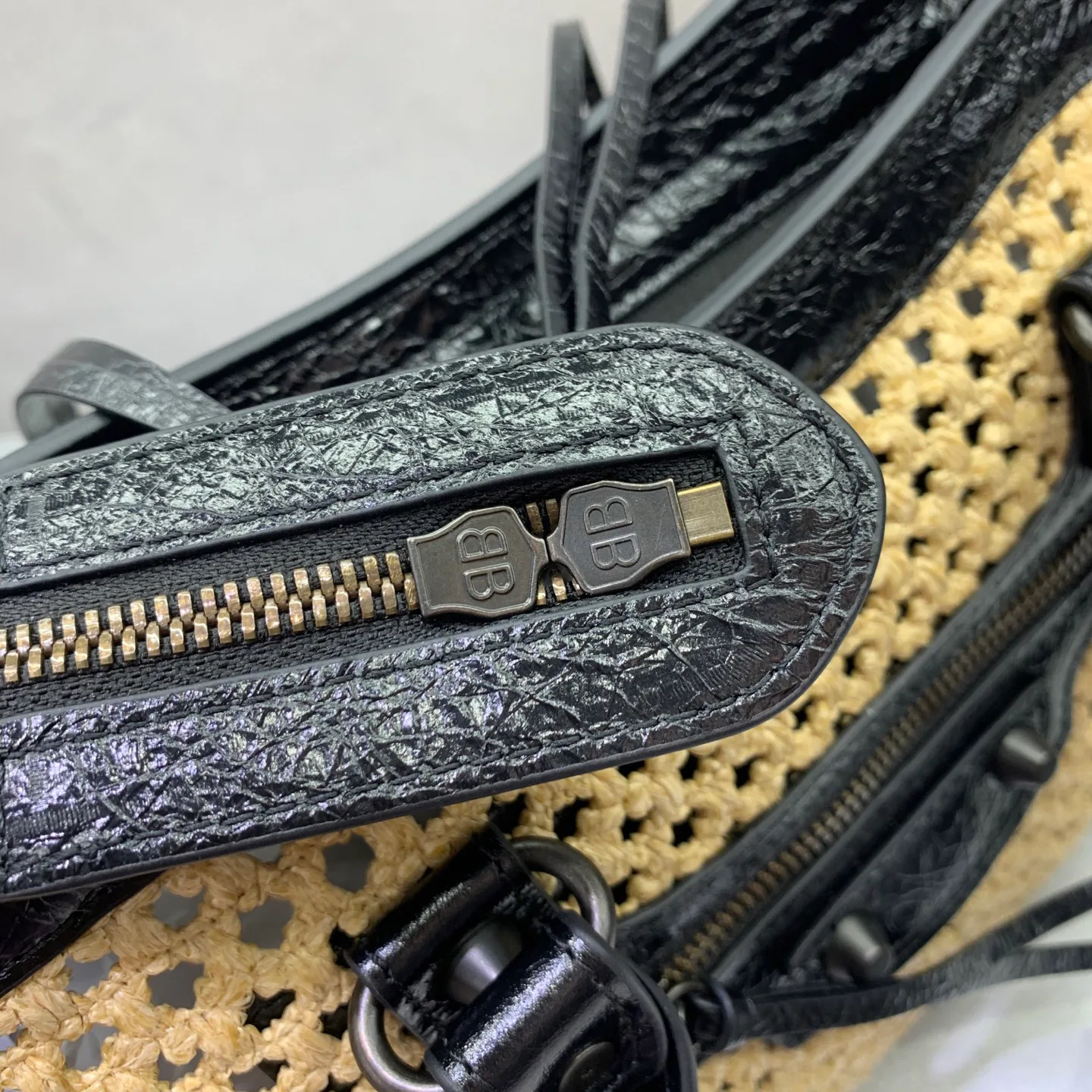 Классические Сумки Женские Balenciaga 17419169