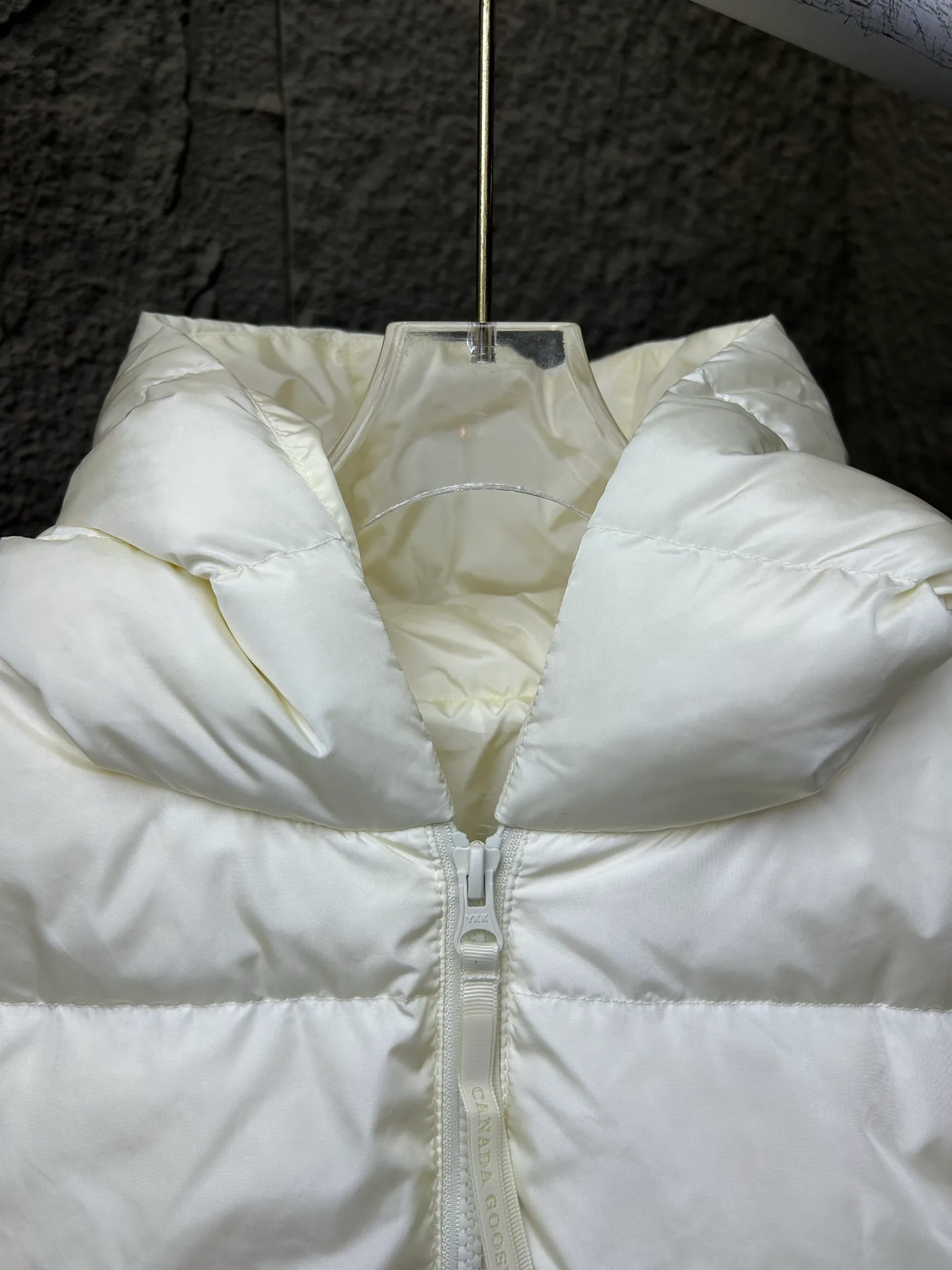 Куртки И Пуховики Женские Canada Goose 18994004