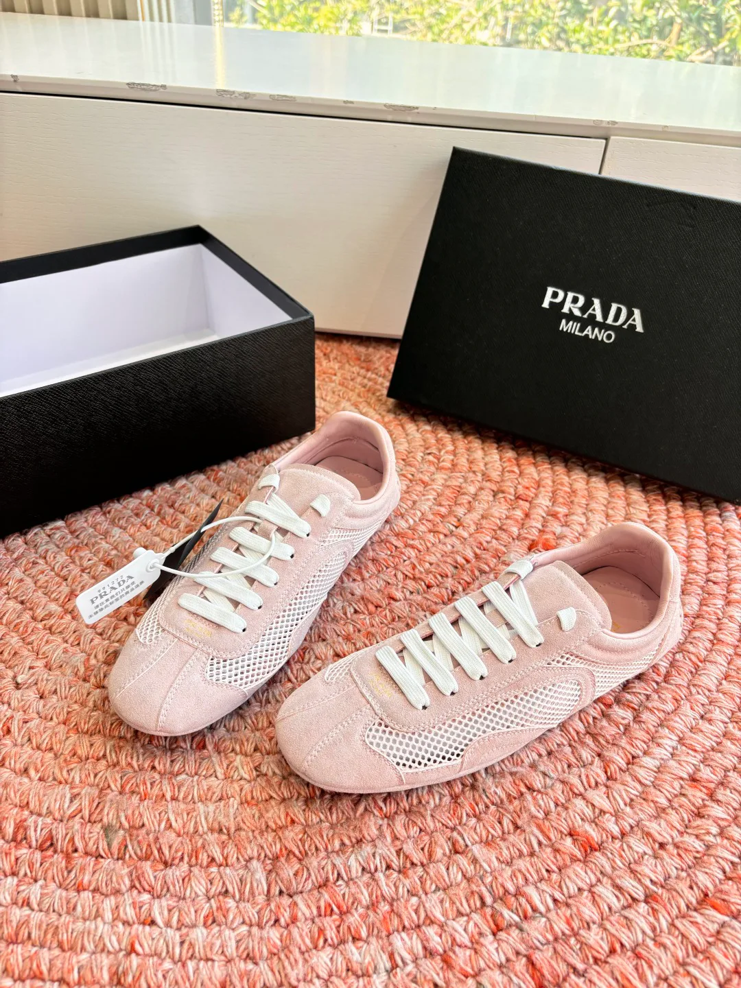 Кроссовки Женские Prada 10481246