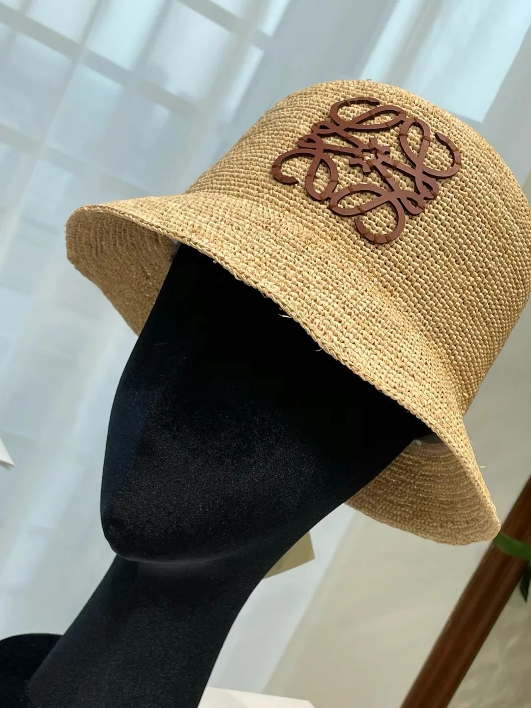 Головные Уборы Loewe 35976