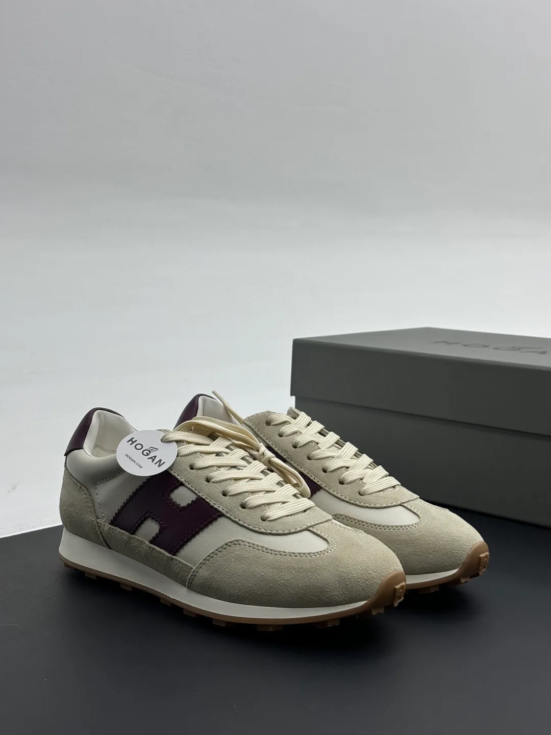 Кроссовки Женские Hogan 18732058