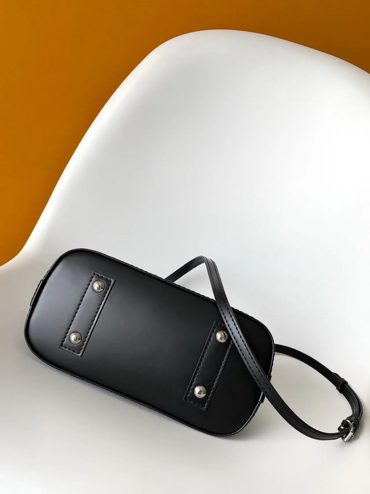 Сумки На Ремне Женские Louis Vuitton 546410