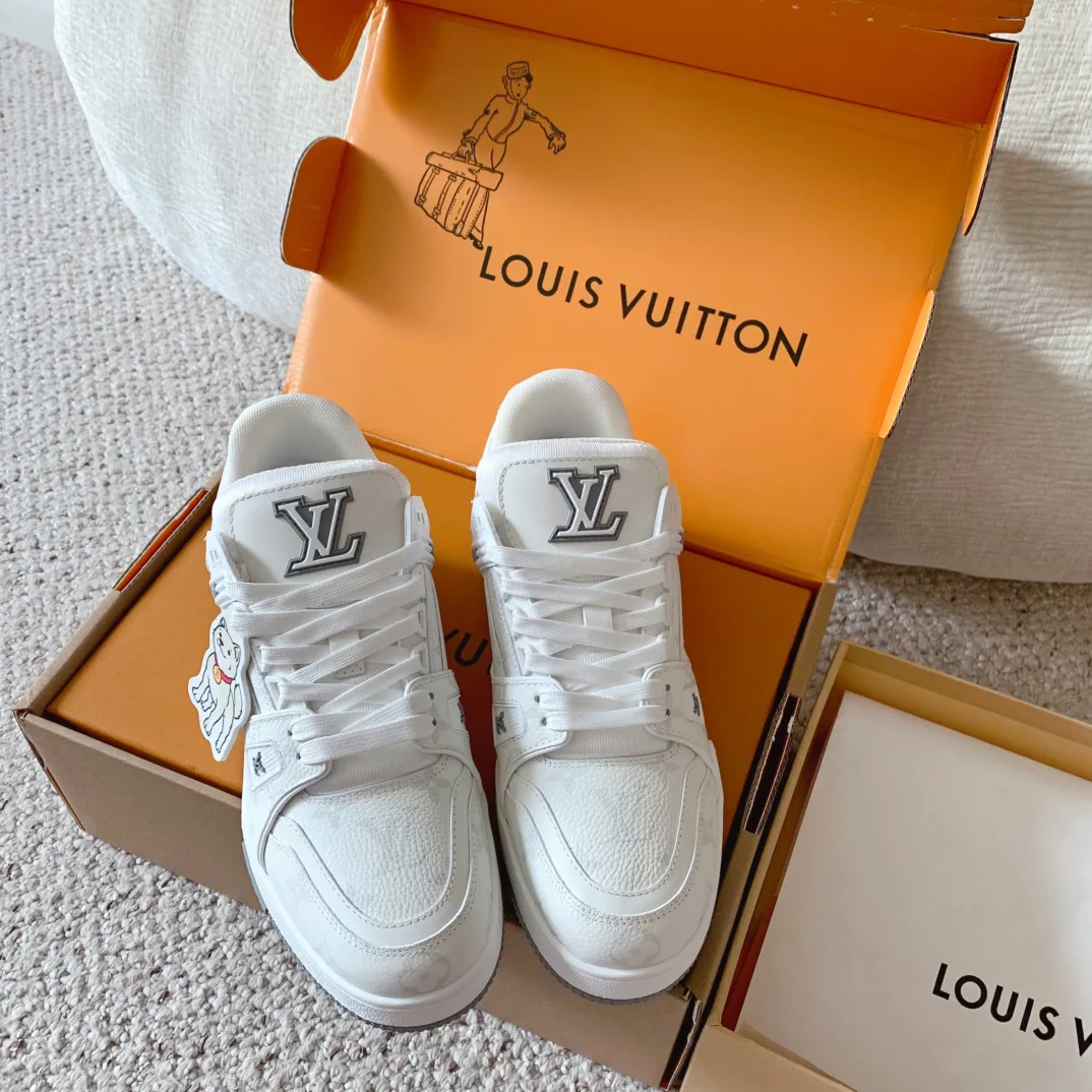 Кроссовки Женские Louis Vuitton 10290595