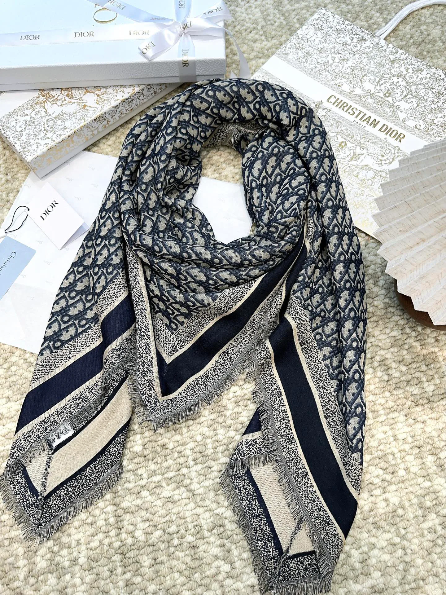 Шарфы Christian Dior 17874833