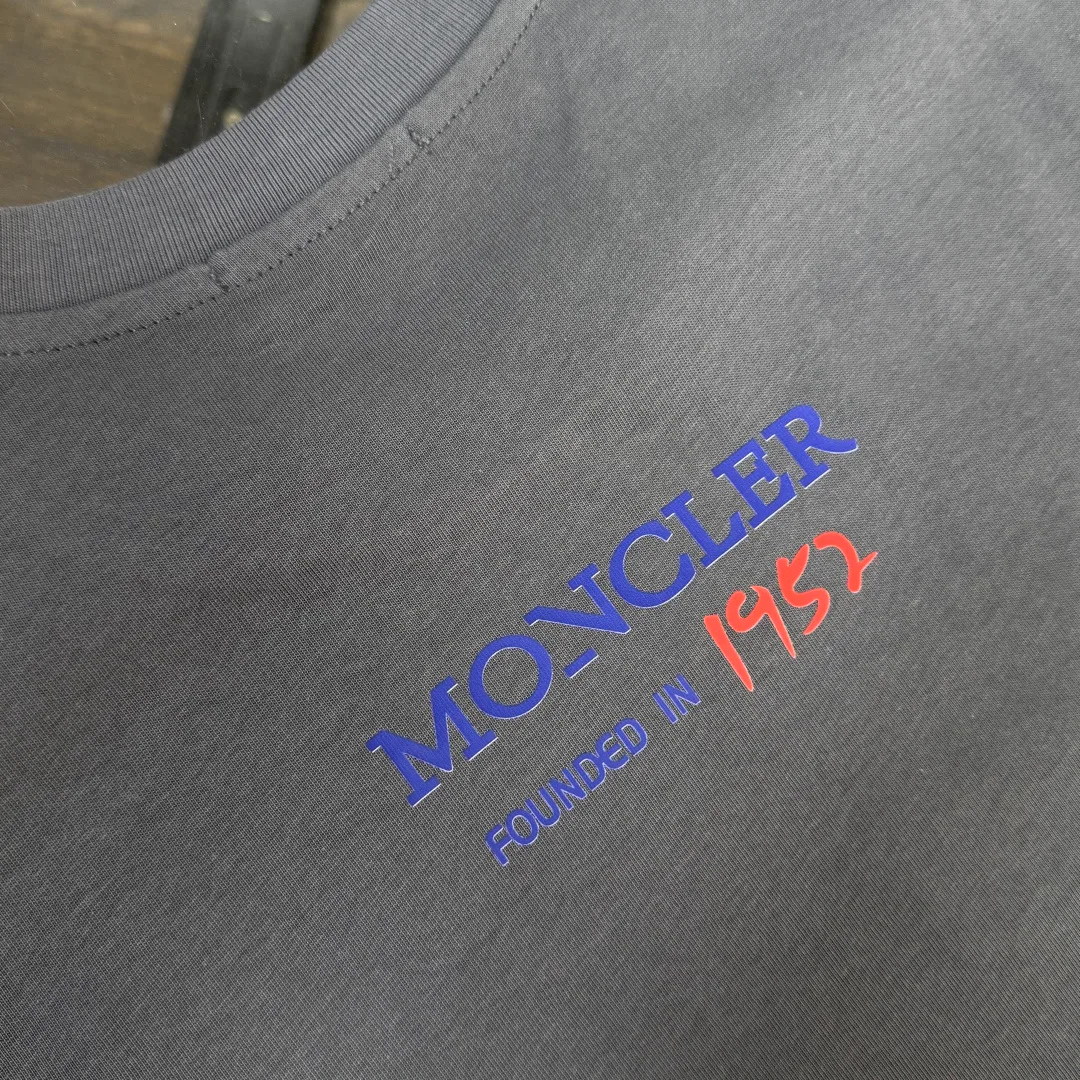 Футболки Женские Moncler 10620014