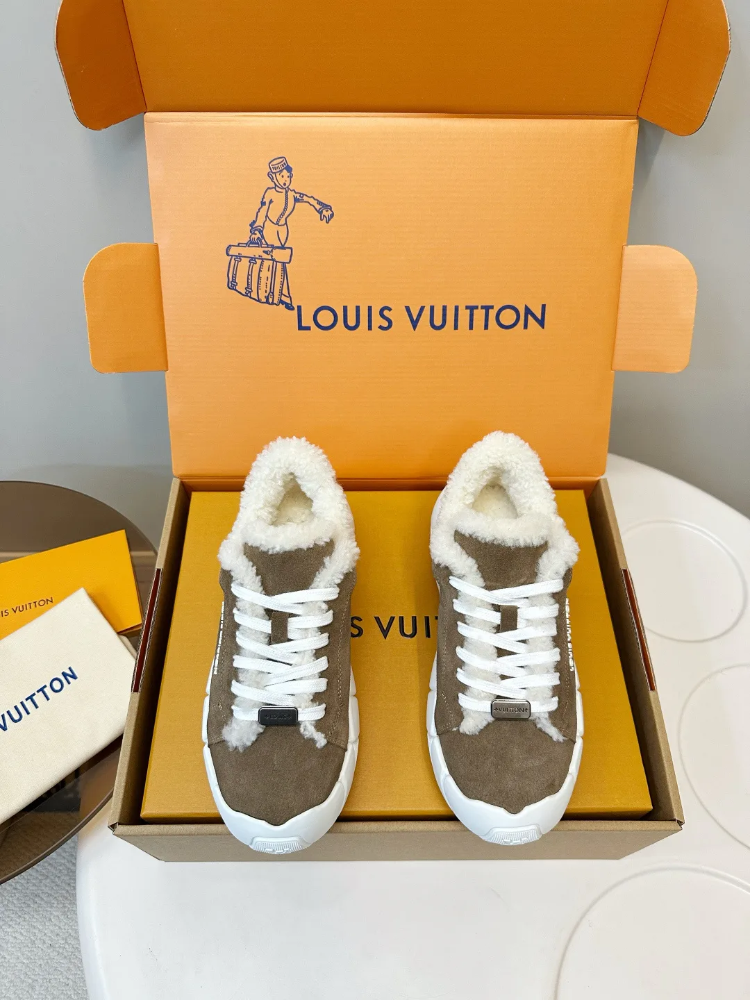Кроссовки Женские Louis Vuitton 279793