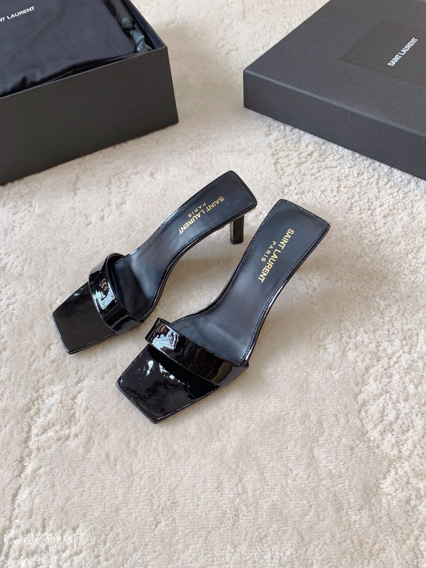 Босоножки Женские Saint Laurent 17431939