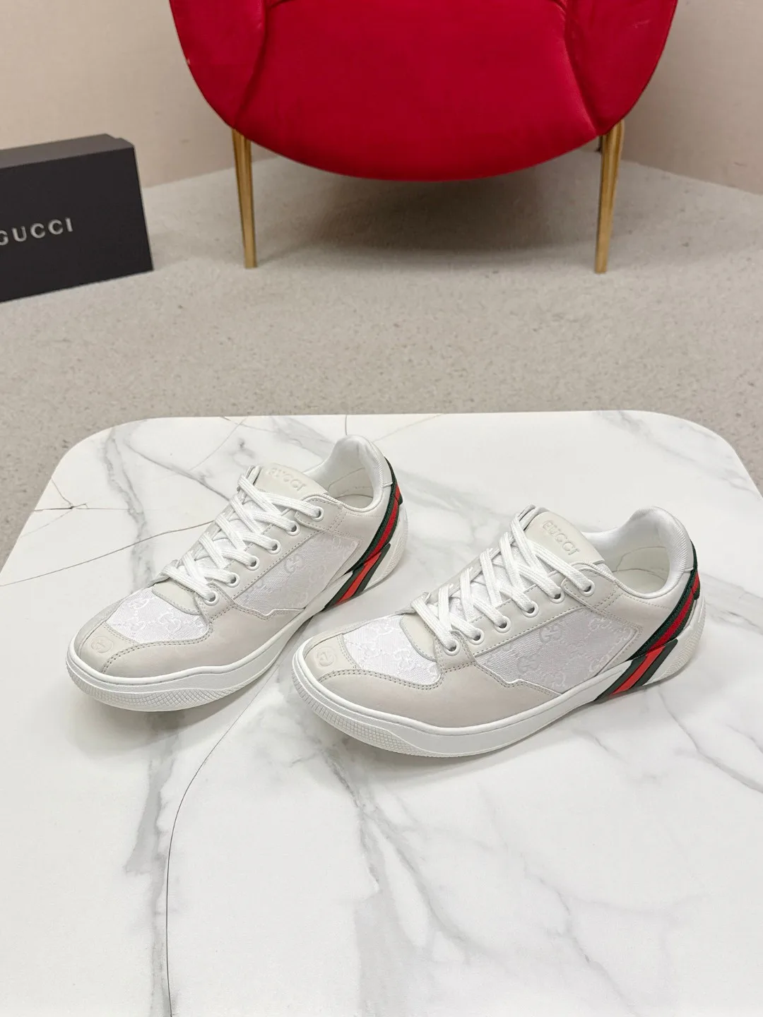 Кроссовки Женские Gucci 19099043