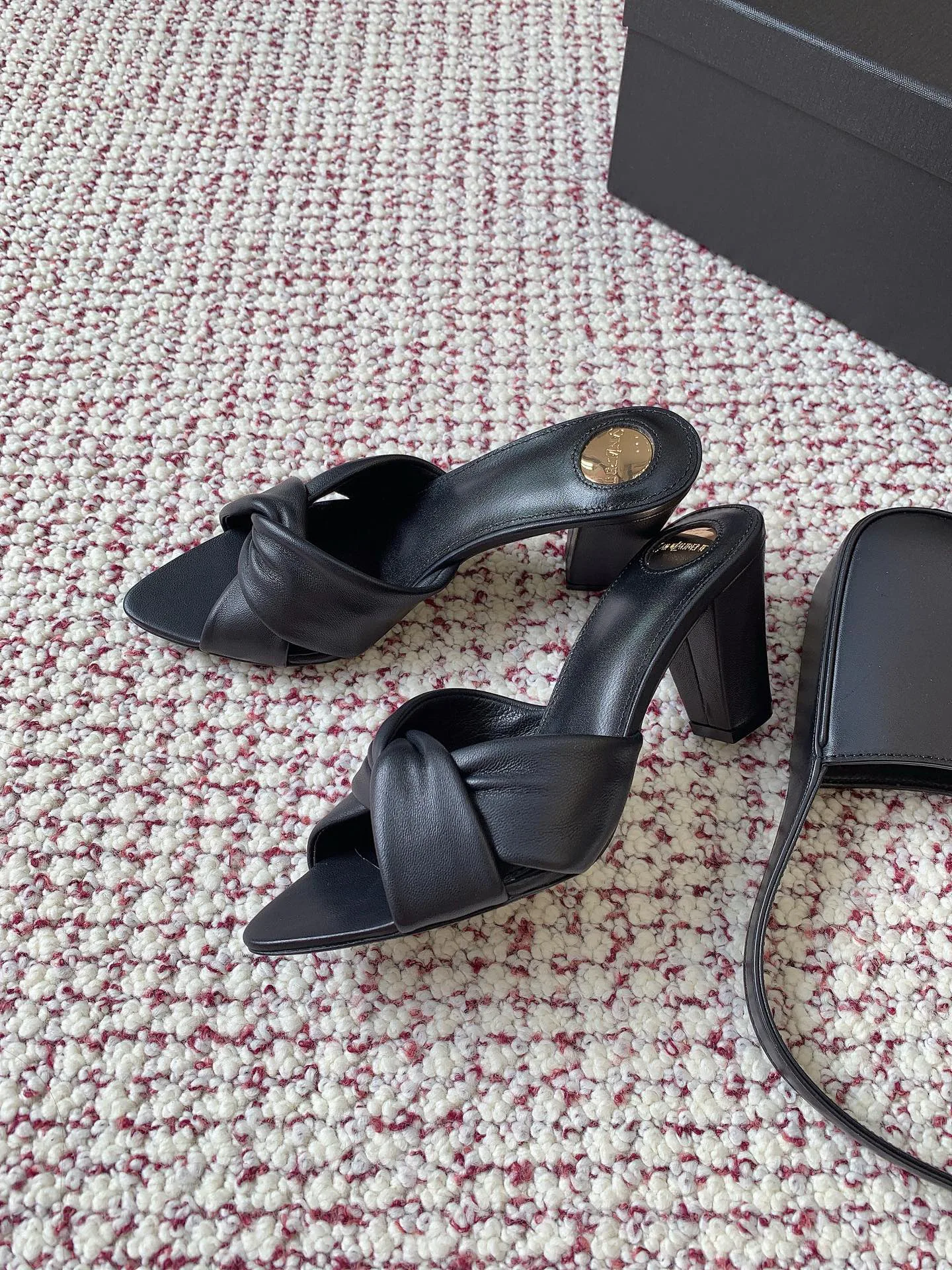 Босоножки Женские Saint Laurent 11923853