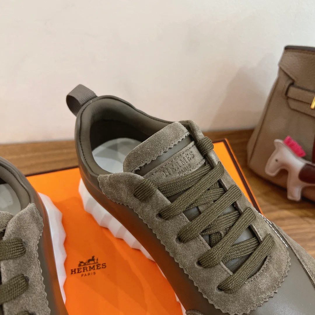 Кроссовки Женские Hermes 18729796