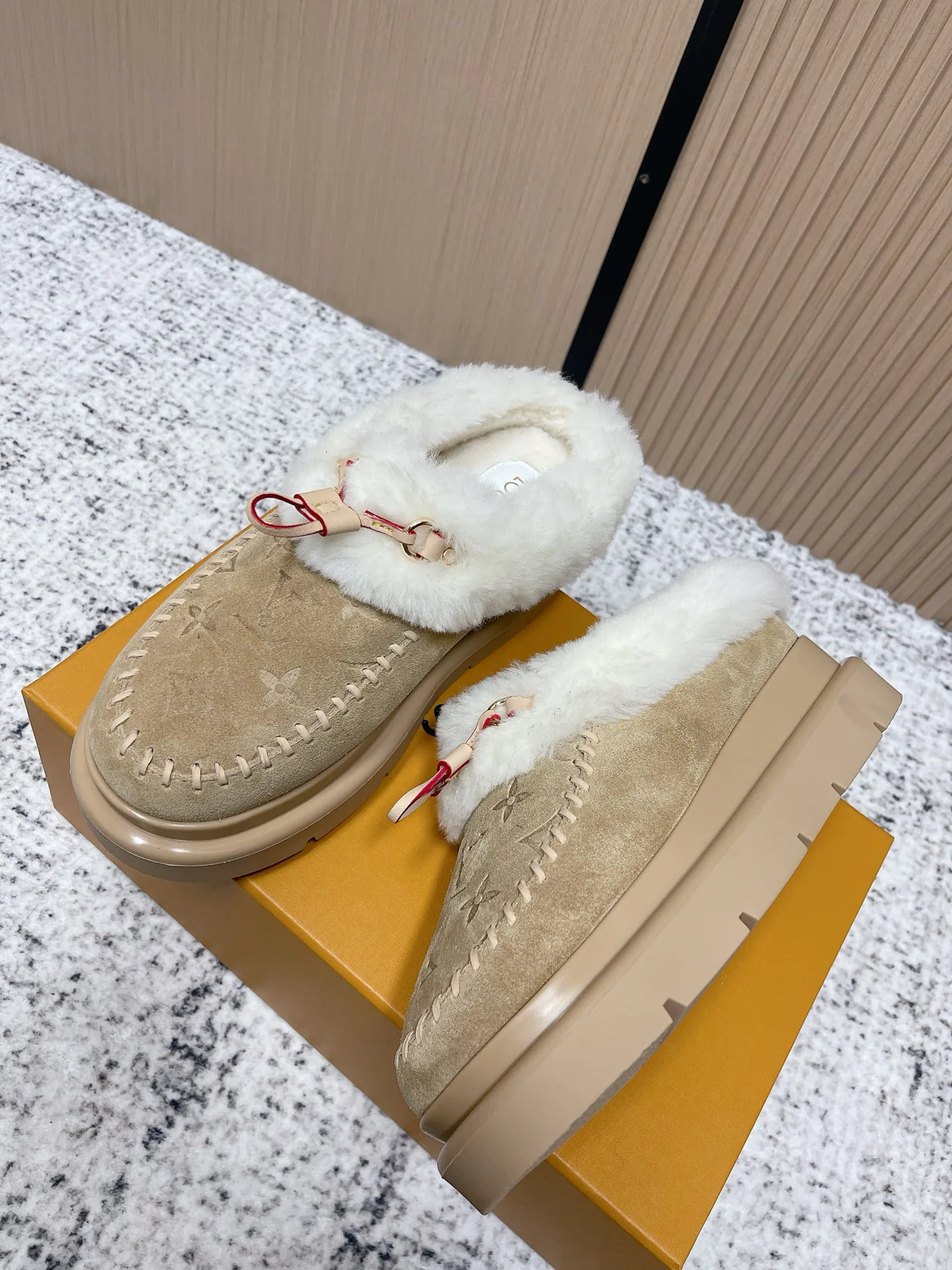 Угги Женские Louis Vuitton 1297503